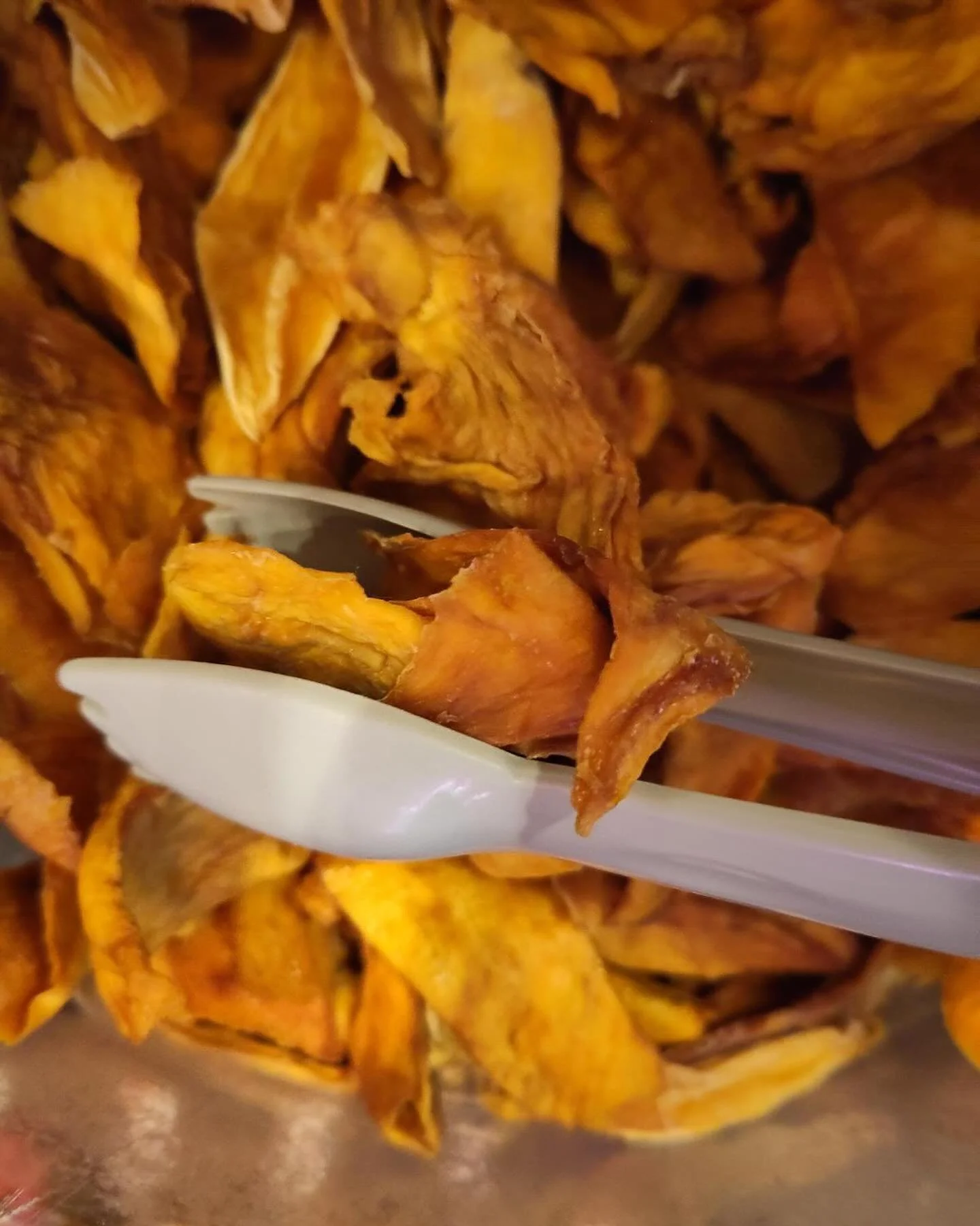 Want to know why we choose some of our brands? We have a range of producer spotlights giving you all the info.
This week we remind you of our best selling dried mango from @gebana.official through @infinitywholefoods.
They work with organic farmer