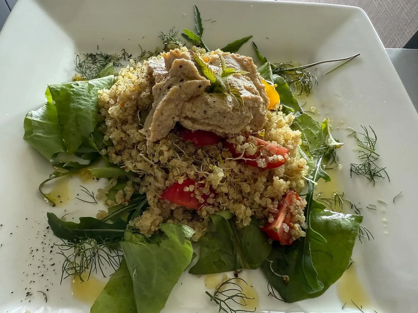Got that “back to school” feeling?
Do you want to batch cook healthy nutritious weekday lunches, that will fill you up, but not get boring?
We are here to make the transition from summer chaos to autumn rhythm a little easier. Many ha