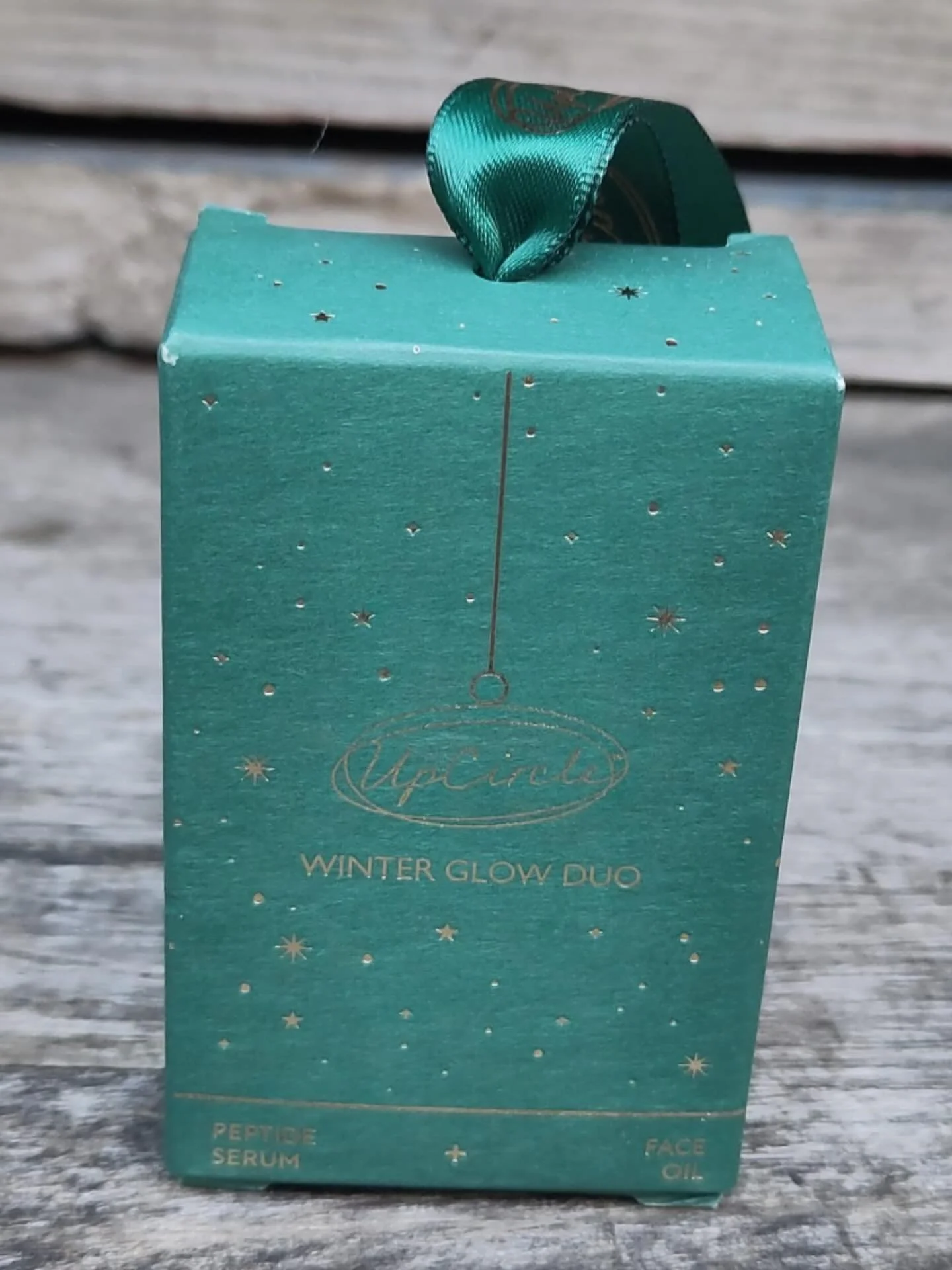 Check out this very cute @upcirclebeauty gift box. 
It&rsquo;s a miniature winter glow duo, peptide serum and face oil. 
We stock both of these in bulk so the recipient (or you) can bring the empties back for refilling.

Note; our last day open is Mo