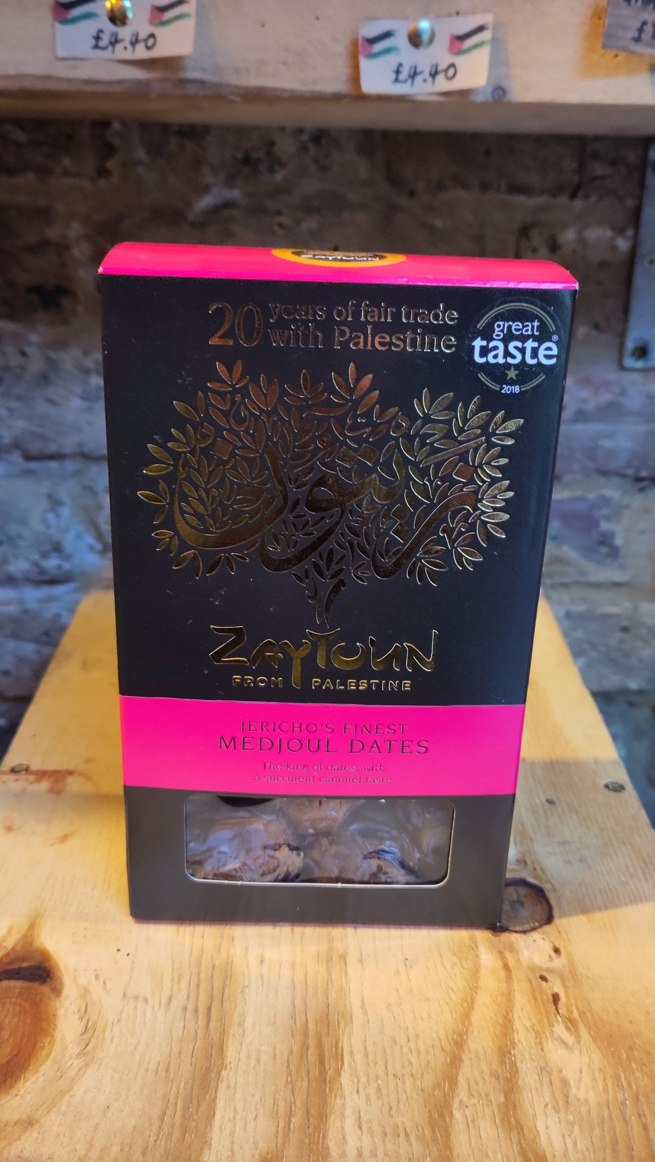 Dates (Zaytoun Large)