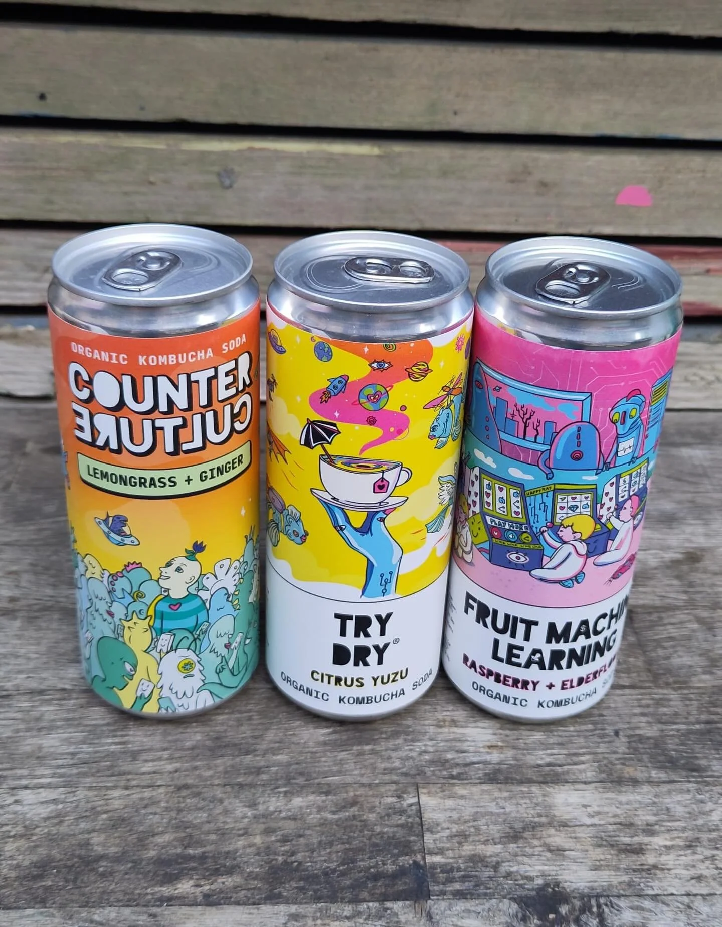 A trio of new organic kombucha flavours from @counterculturedrinks 
Choose from; Lemongrass &amp; Ginger, Citrus Yuzu or Raspberry &amp; Elderberry.
Perfect for a spring picnic or hike. 

#kombucha #organic #organicdrinks #organickombucha #hackneycit