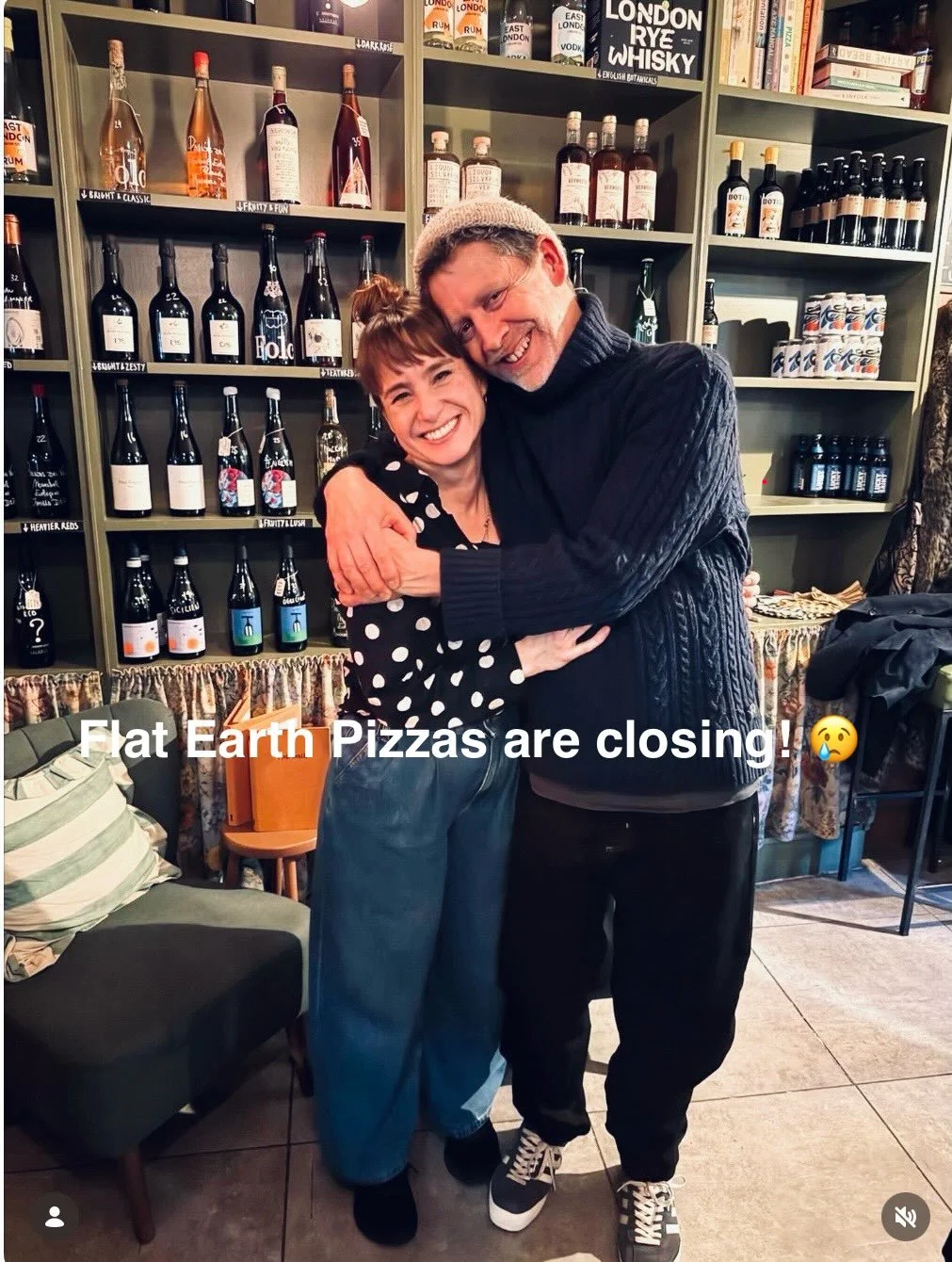 Very sad to share that our friends at @flatearthpizzas (Bethnal Green) are closing on 22nd April 😭
If you haven&rsquo;t been, go before it&rsquo;s too late! If you have been, make sure you go one last time. 
Just a few reasons to go, for those who d