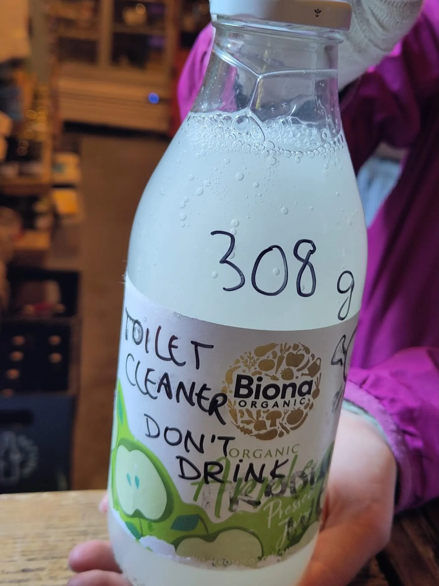 We love the wide variety of bottles our customers use. 
This is an unusual one for a toilet cleaner bottle but very sensible labelling 😂 even a ☠️ a bit further around the label.
We don&rsquo;t mind what bottles you use for liquids. 
They can also h