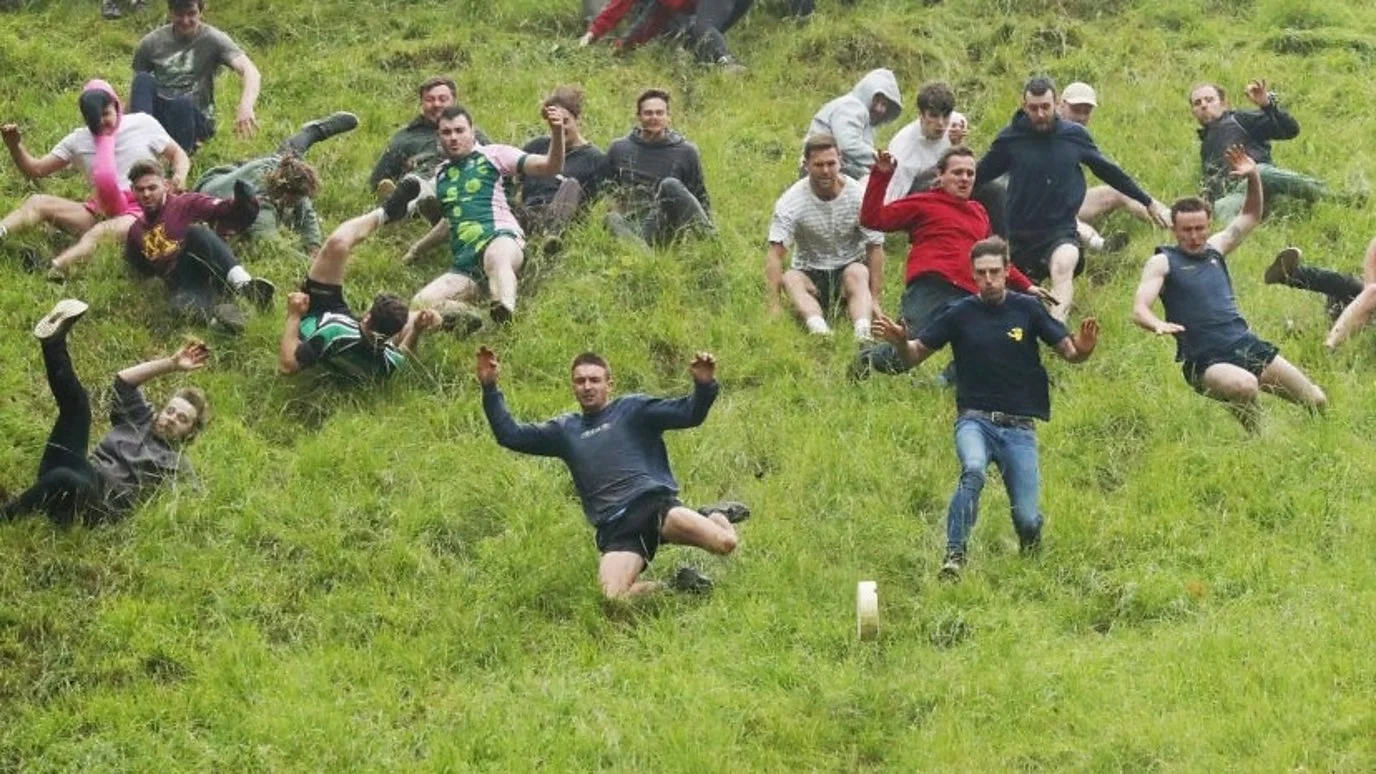 Cooper's Hill Cheese-Rolling and Wake *LIVE SHOWING*
