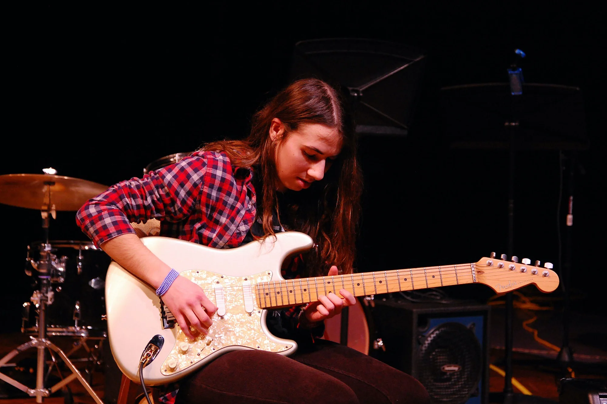 Sam Grossman '17 guitar performance with a guitar he made by hand from reclaimed wood