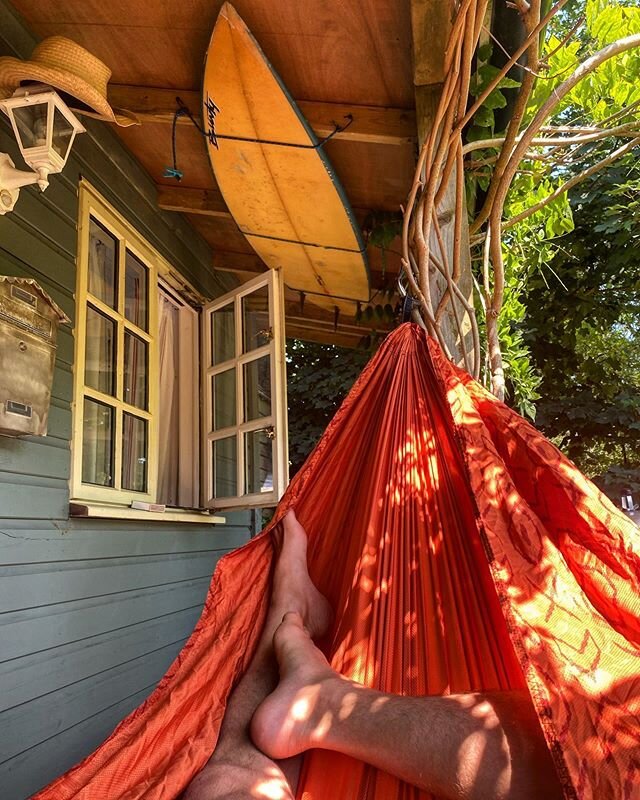 Post surf hammock. It&rsquo;s the key to recovery..... #loveholiday #postsurf #holidaywanker #thermarest