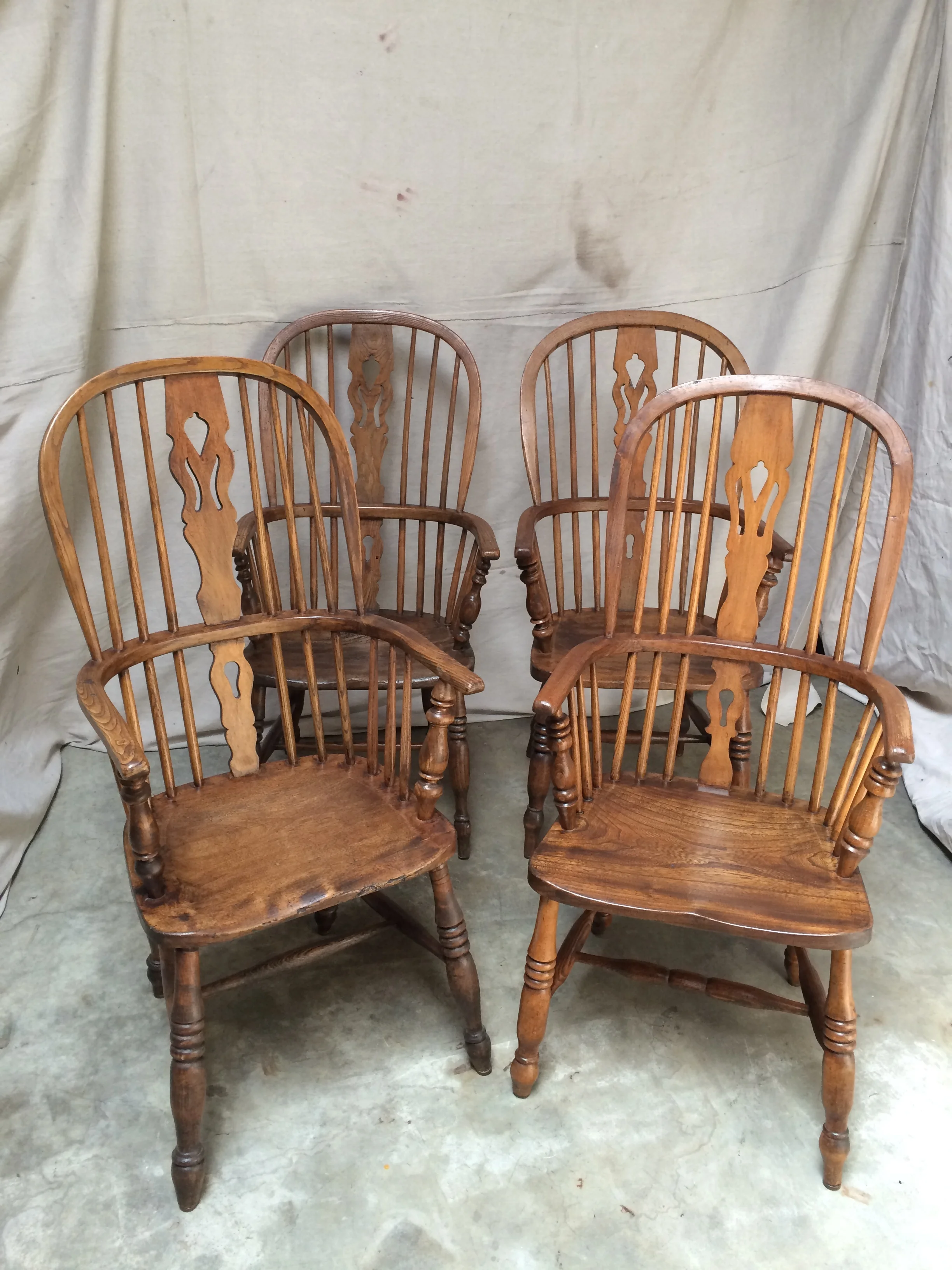 18th c. English Windsor chairs  1.JPG