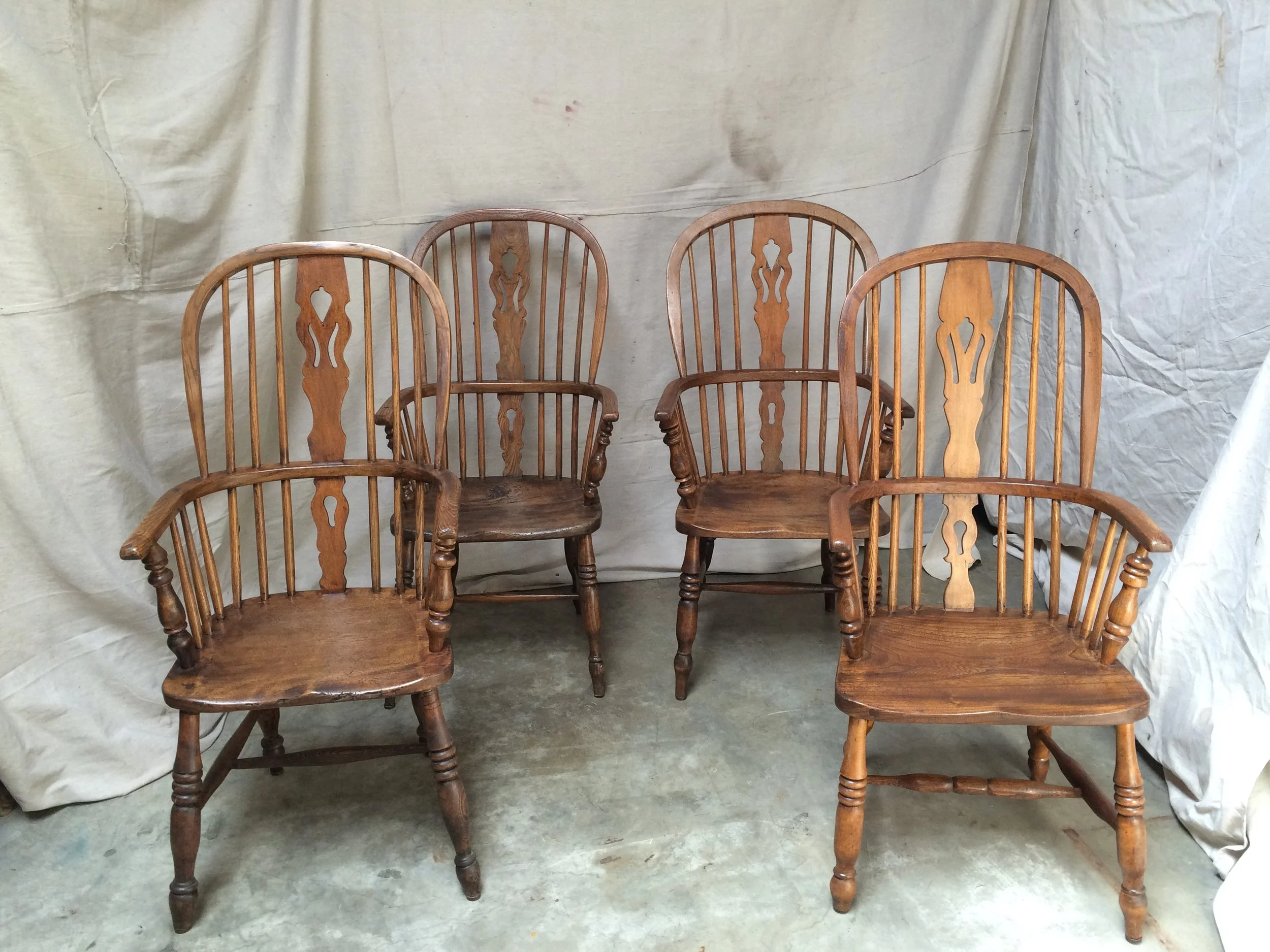 18th c. English Windsor chairs  2.JPG