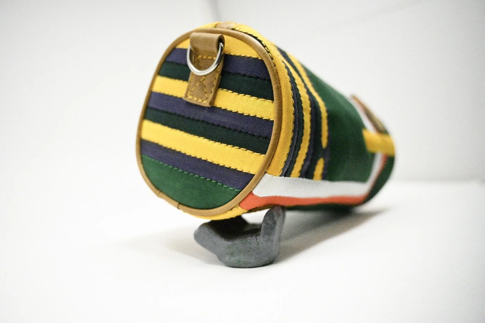 9E049736-77D7-43F9-BB79-921F5B6A5DA1