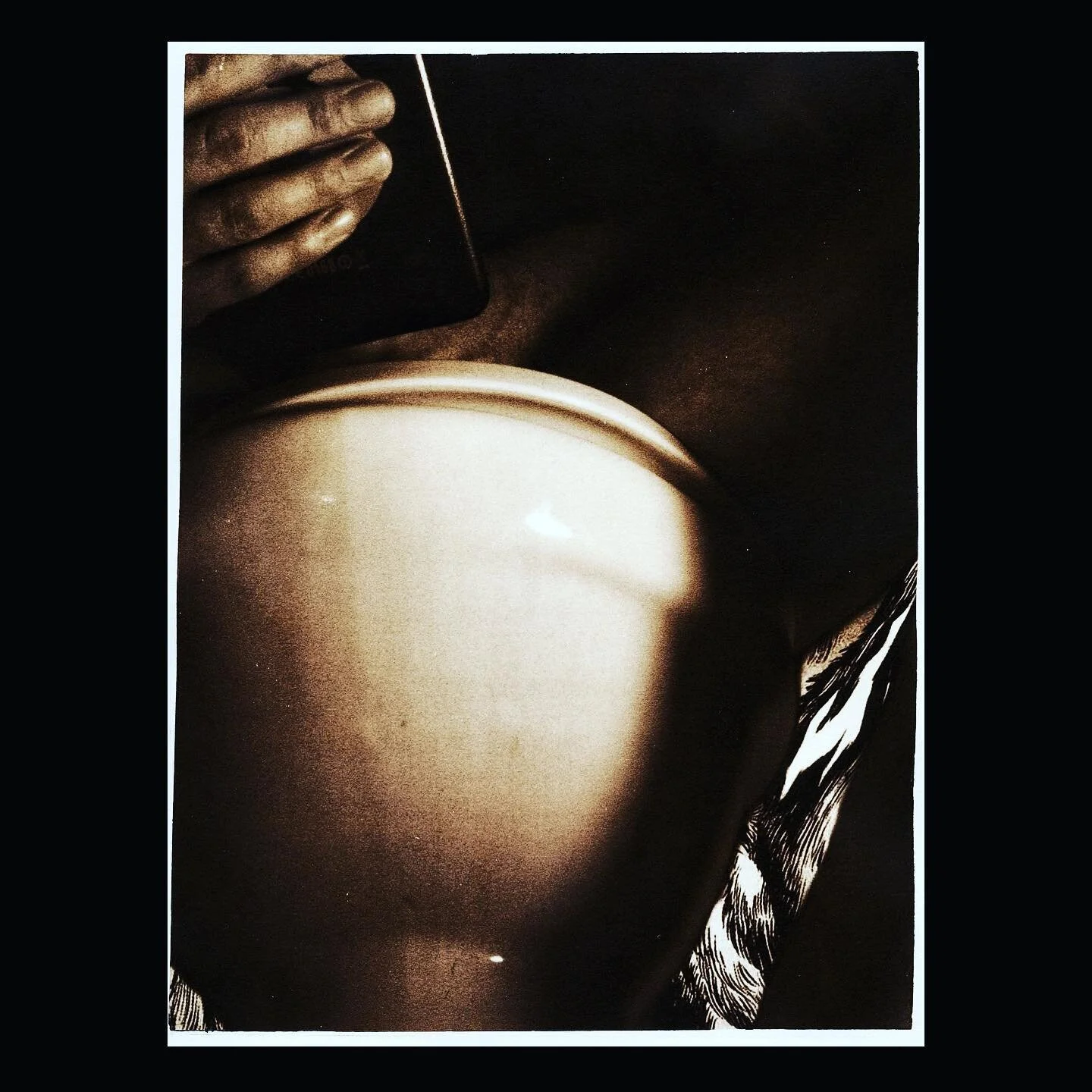 The Hierophant sitting on top of their throne. One hand on their scepter of power and the other one reaching to the heavens. Somewhere on the floor the keys to heaven spill. Beware the beast of disobedience that lurks in the shadow.

#vandykebrown #a