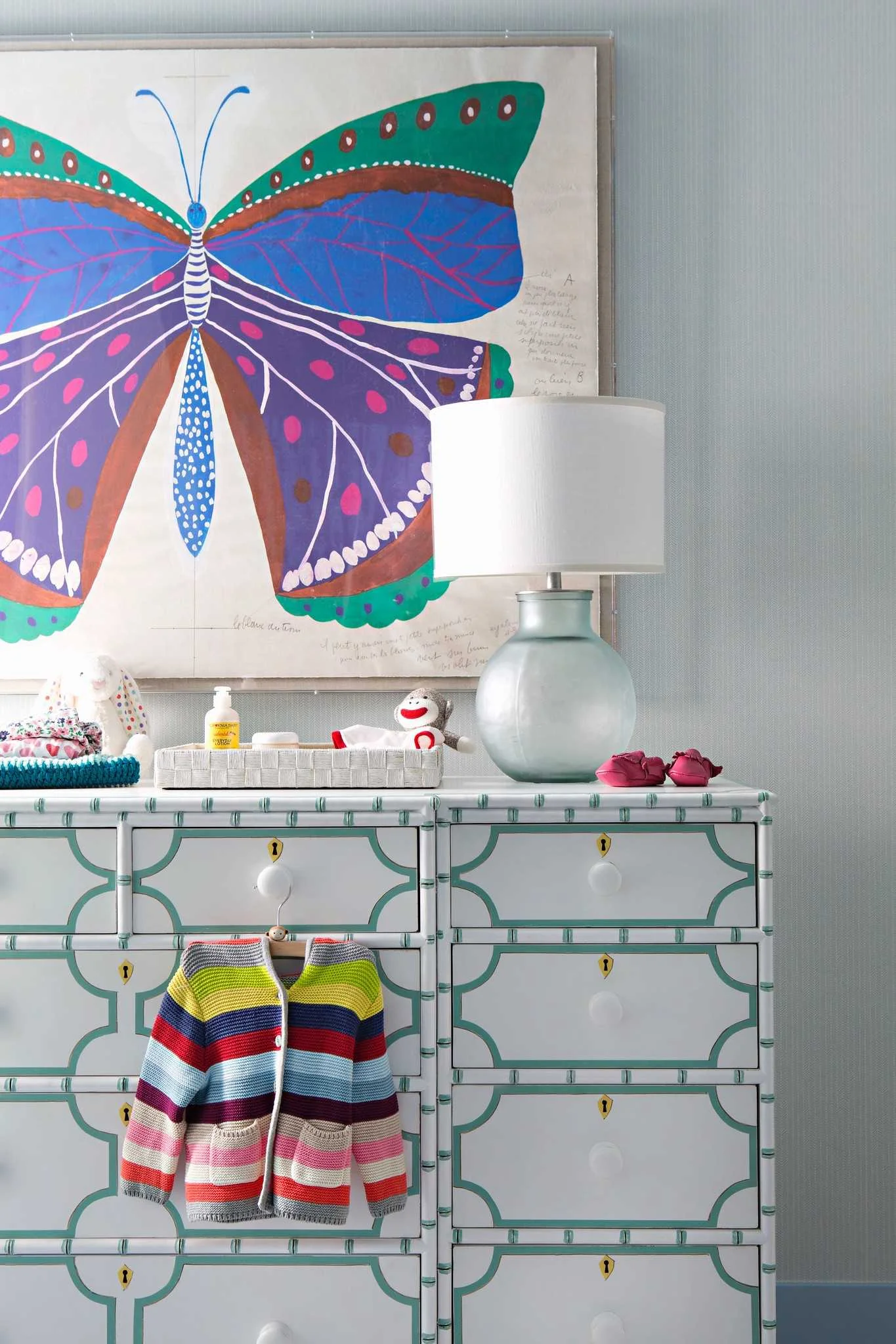 Herringbone Wallpaper in Iceberg, Interiors by Lucas Studio Inc, Photo by Karyn Millet