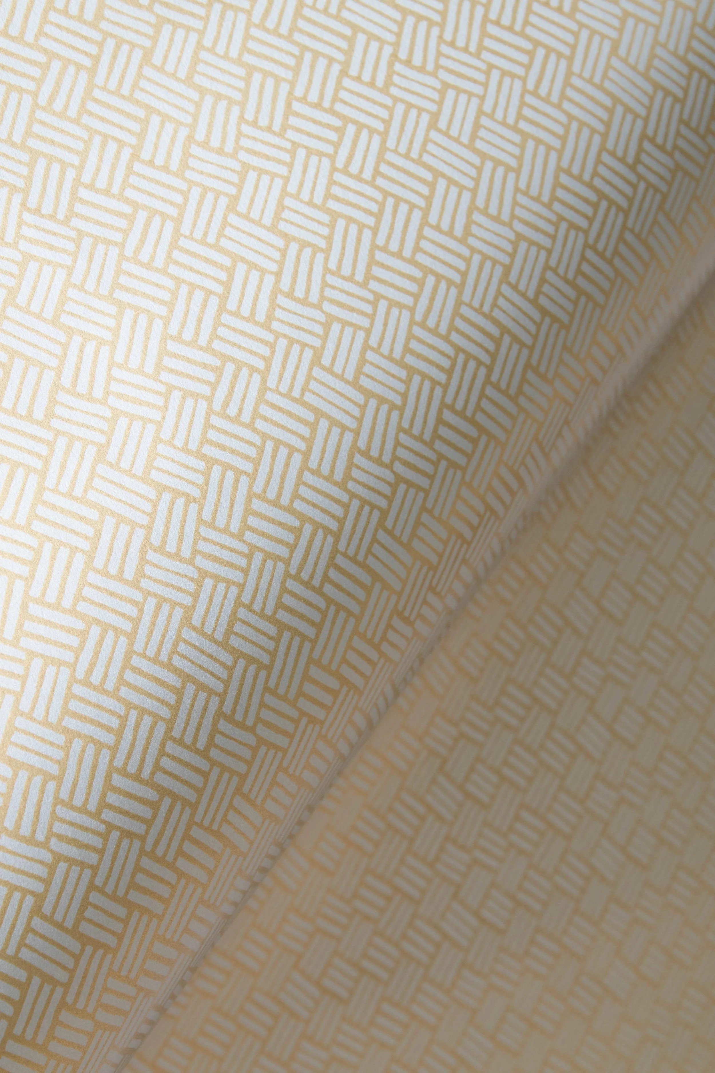 Basketweave in Gilded, SL202-09