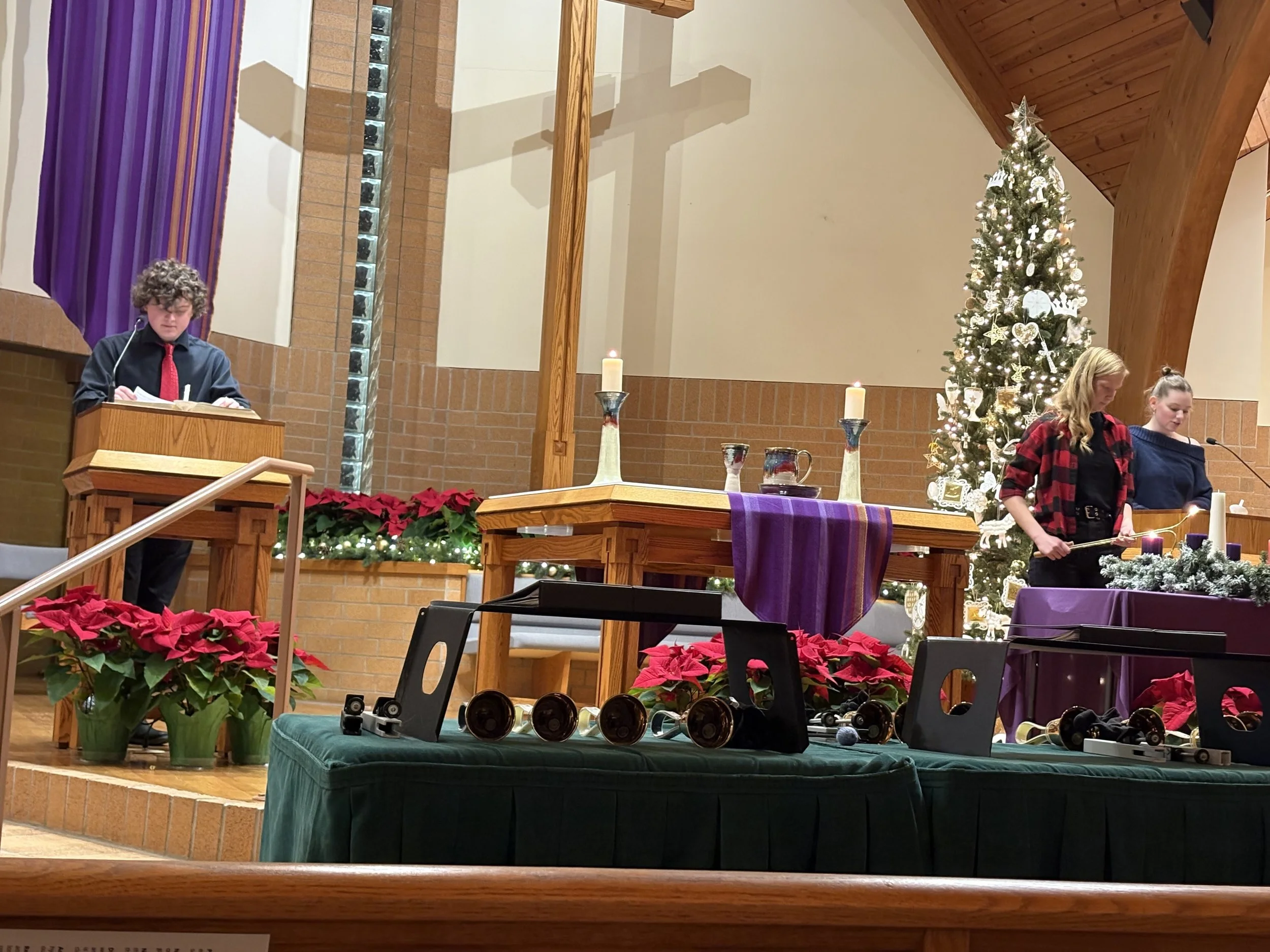 Sunday worship and Christmas Cantata in the Sanctuary 