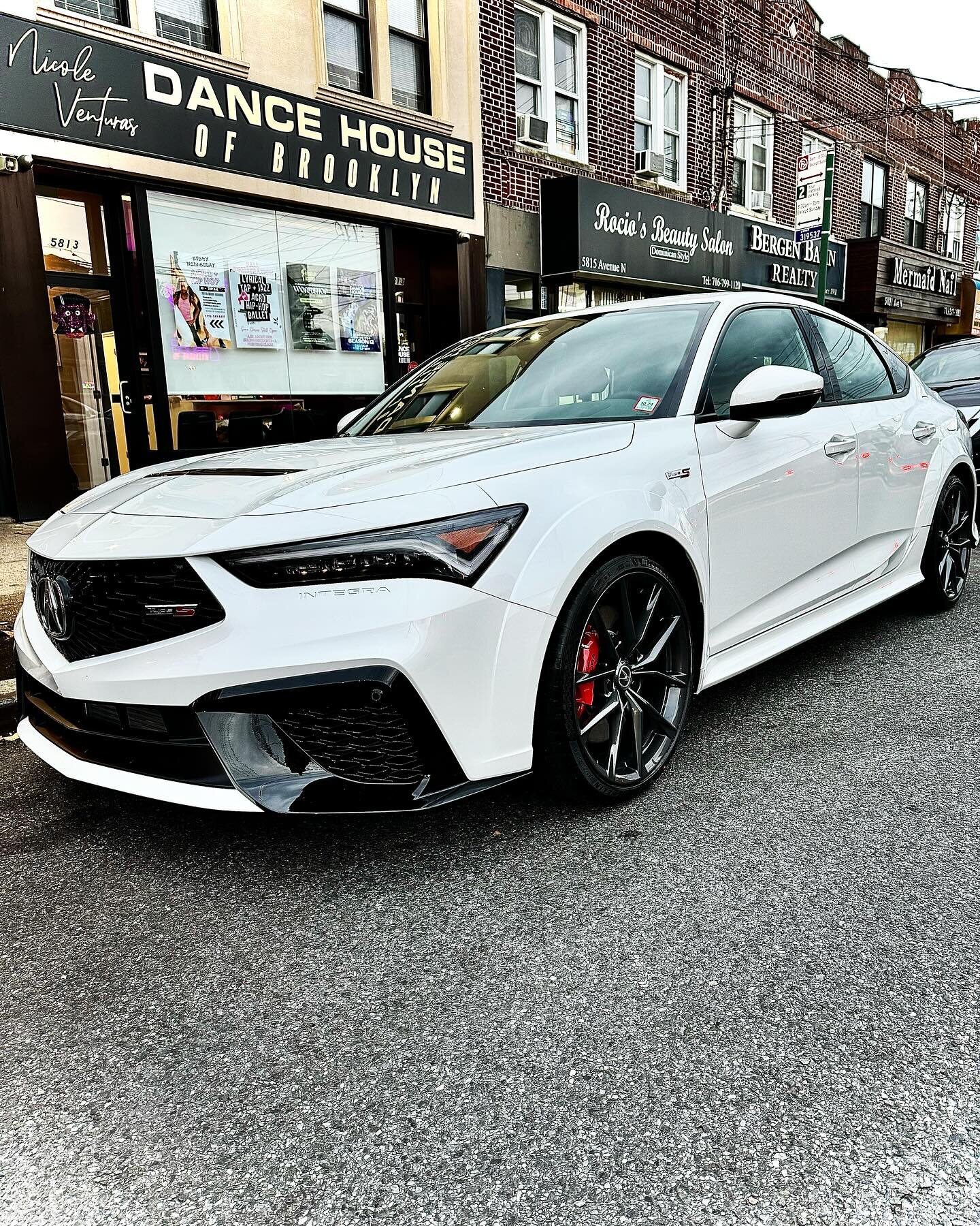 Check out this incredible 2024 Acura Integra Type S with a 6 Speed Manual delivered 🔥🔥

CALL/DM us today!

718-676-7406

#autoleasing #auto #leasing #newyork #clutchautogroup #nissan #jeep #dodge #ram #bmw #benz #lexus #hyundai #GMC #ford  #deals #