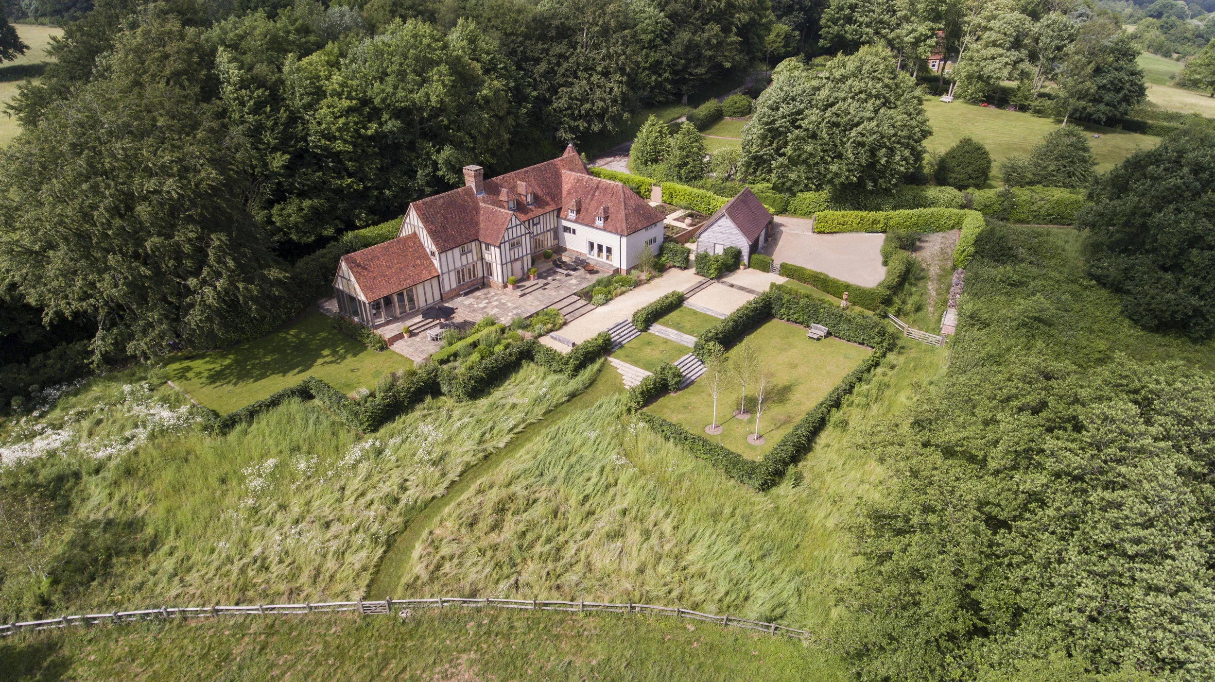 William Deakins Sussex House 015 .jpg
