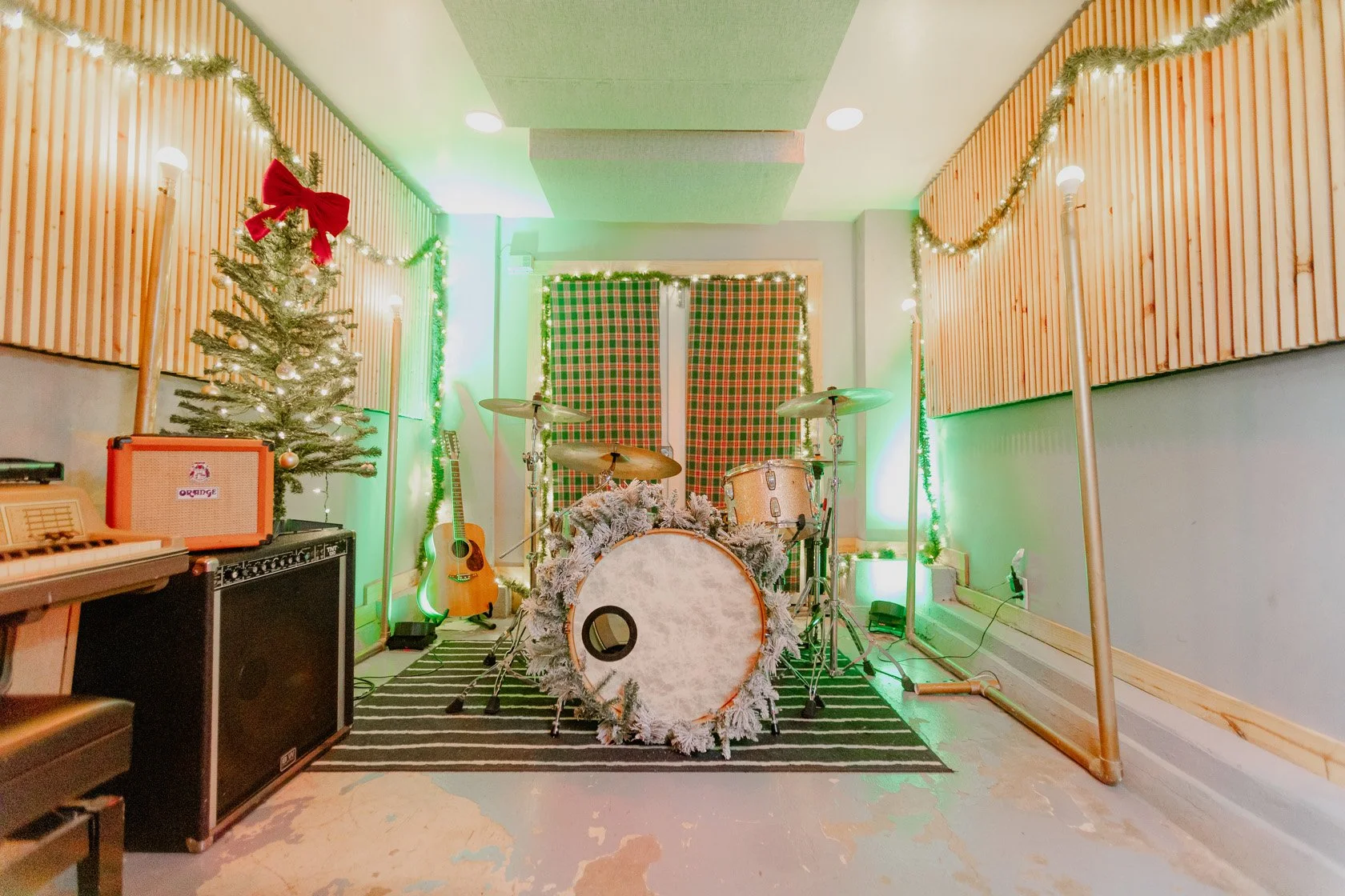 Hideout_Christmas-4.jpg