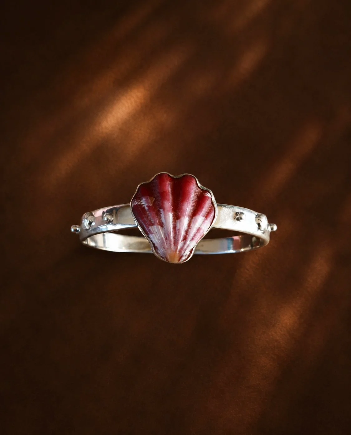 Japanese Decatopecten Clam Shell Bangle