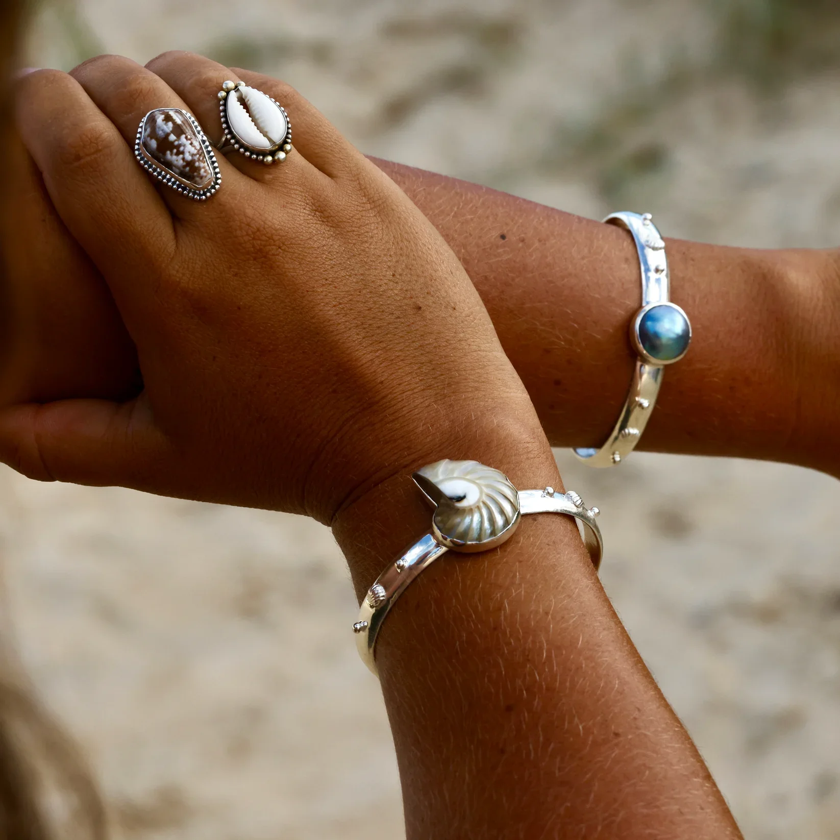 Oasis Pearl Cuff>2.webp