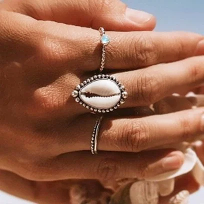 Silver Triple Dotted Cowrie