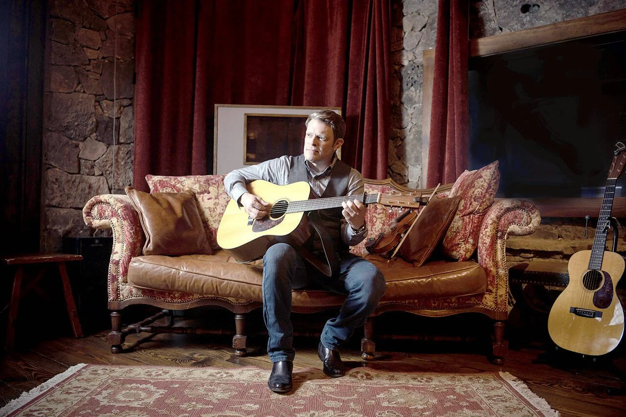 AMP Concerts presents Luke Bulla