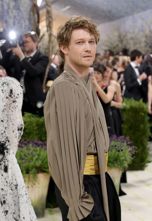  Facial prior to glam for Joe Alwyn Met Gala 2026 