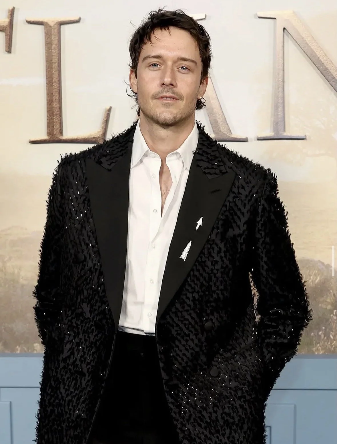  Facial César Domboy for Outlander Final Premiere 2026 