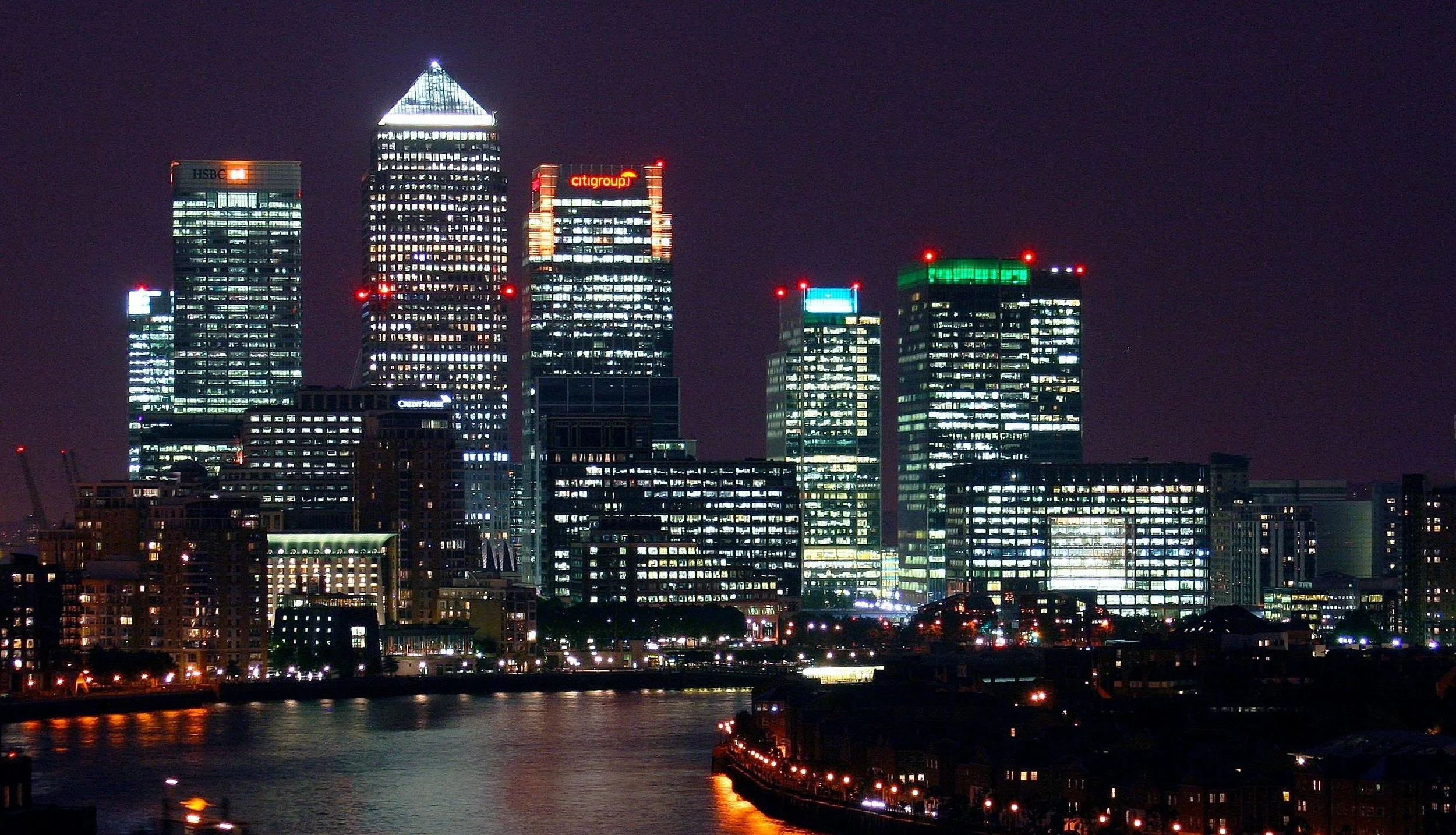 buildings-canary-wharf-city-88514.jpg