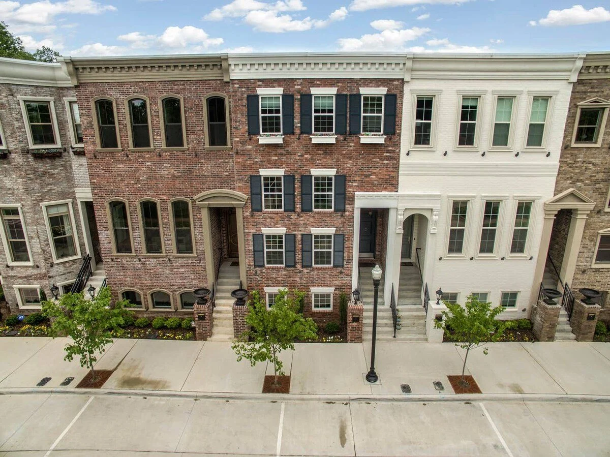 Welcome to the Brownstone — designed using a palette of bright and spacious tones, plants, natural woods, plush seating, luxury beds, bedding and towels, plus one of a kind custom decor that makes this place unlike any other. 