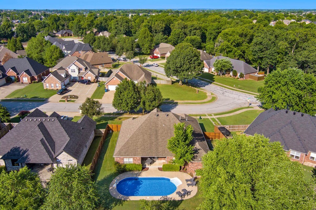 Our quiet neighborhood is the perfect place getaway and relax. 