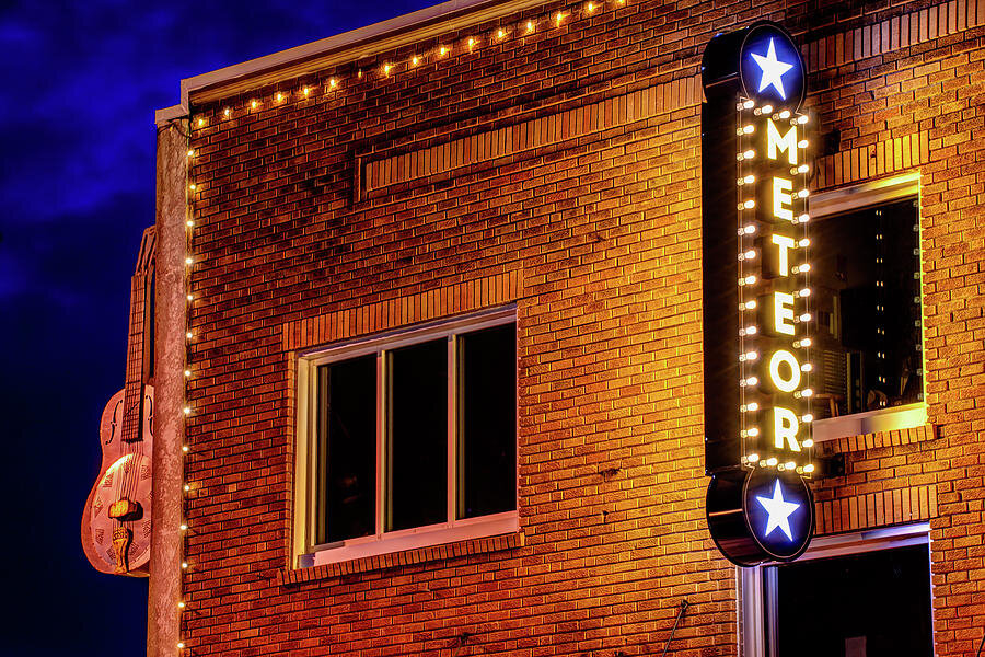 Meteor Guitar Gallery/Museum & Live Music and Party Venue