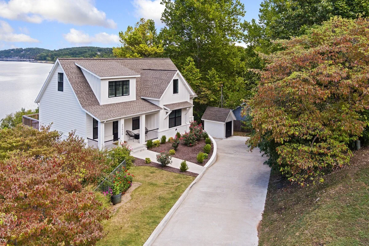 Plenty of parking for up to 5 cars! 