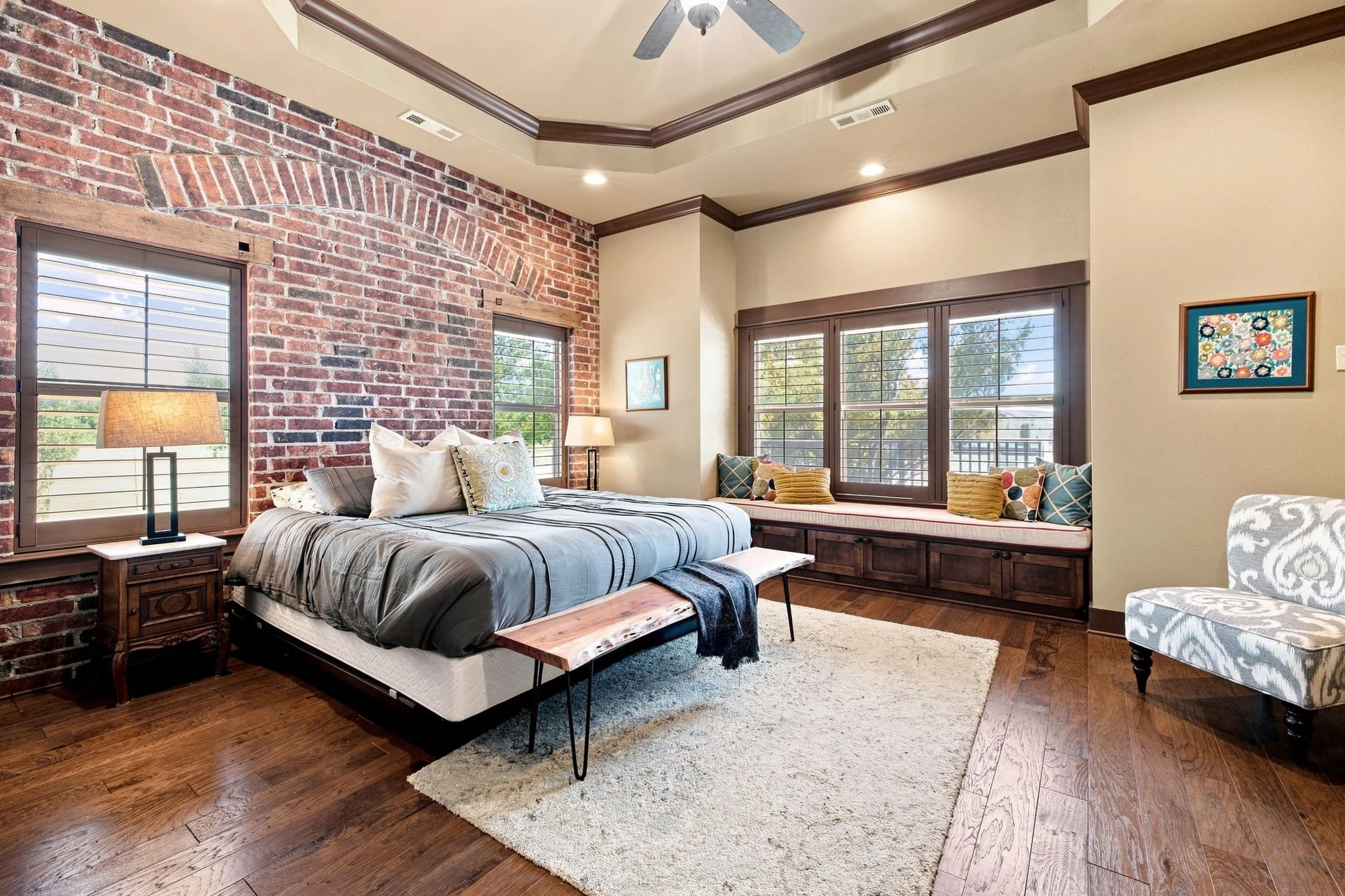 When it's time to settle down for the night, choose from any of our 5 bedrooms. &mdash; Sleeps 12.