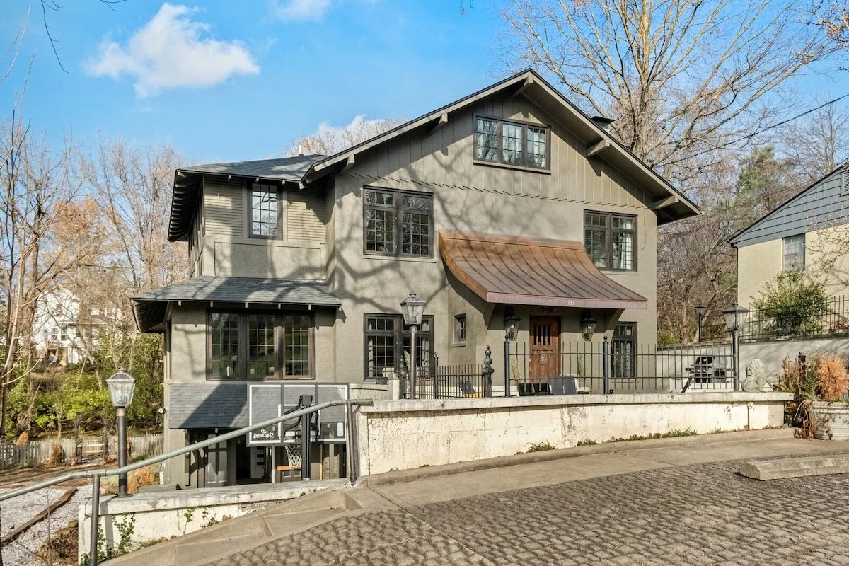 Dickson Chateau - DT Fay - Huge Yard