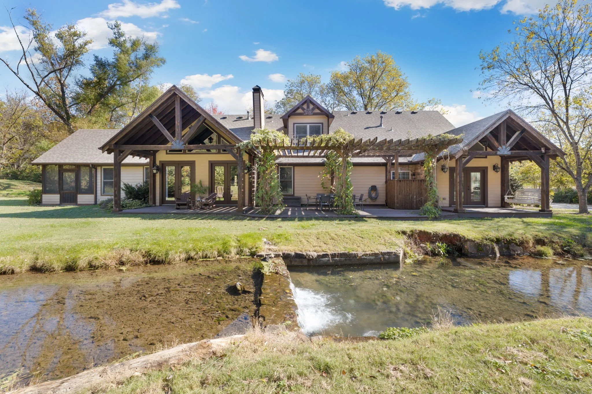 Whispering Brook - Outdoor oasis with stream - Sleeps 16