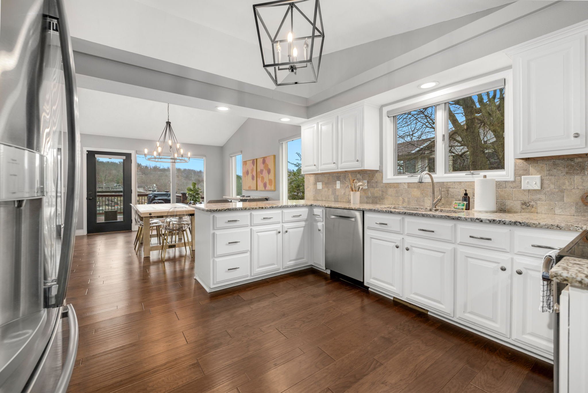 Fully Stocked Kitchen