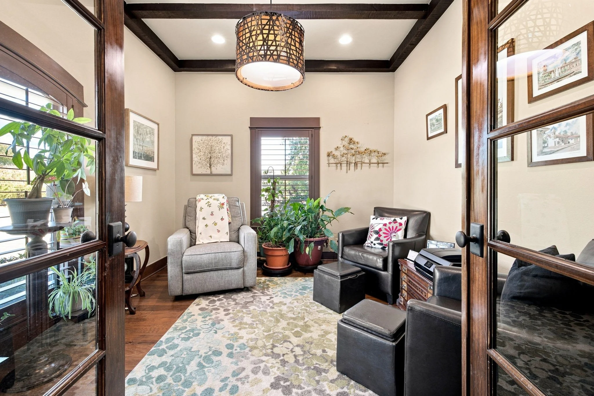 Our sitting room is the perfect place to curl up with a good book and a cup of coffee. 