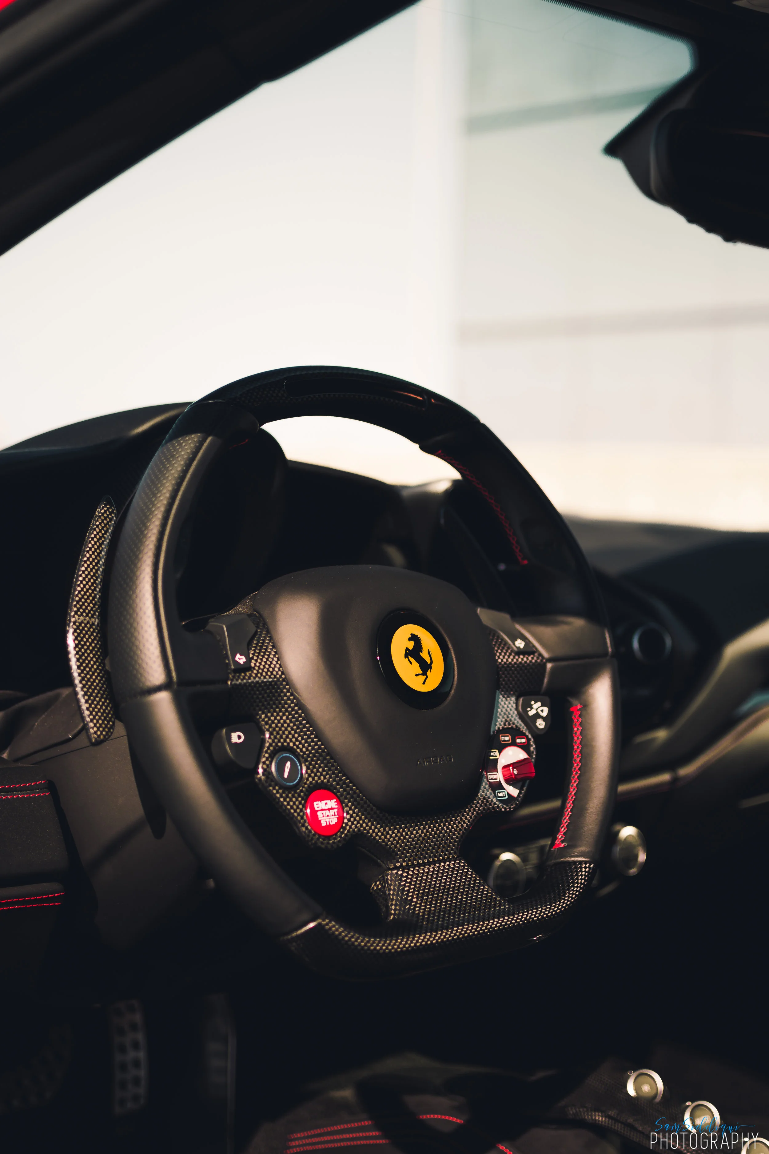 ferrari-488-gtb_30149718347_o.jpg