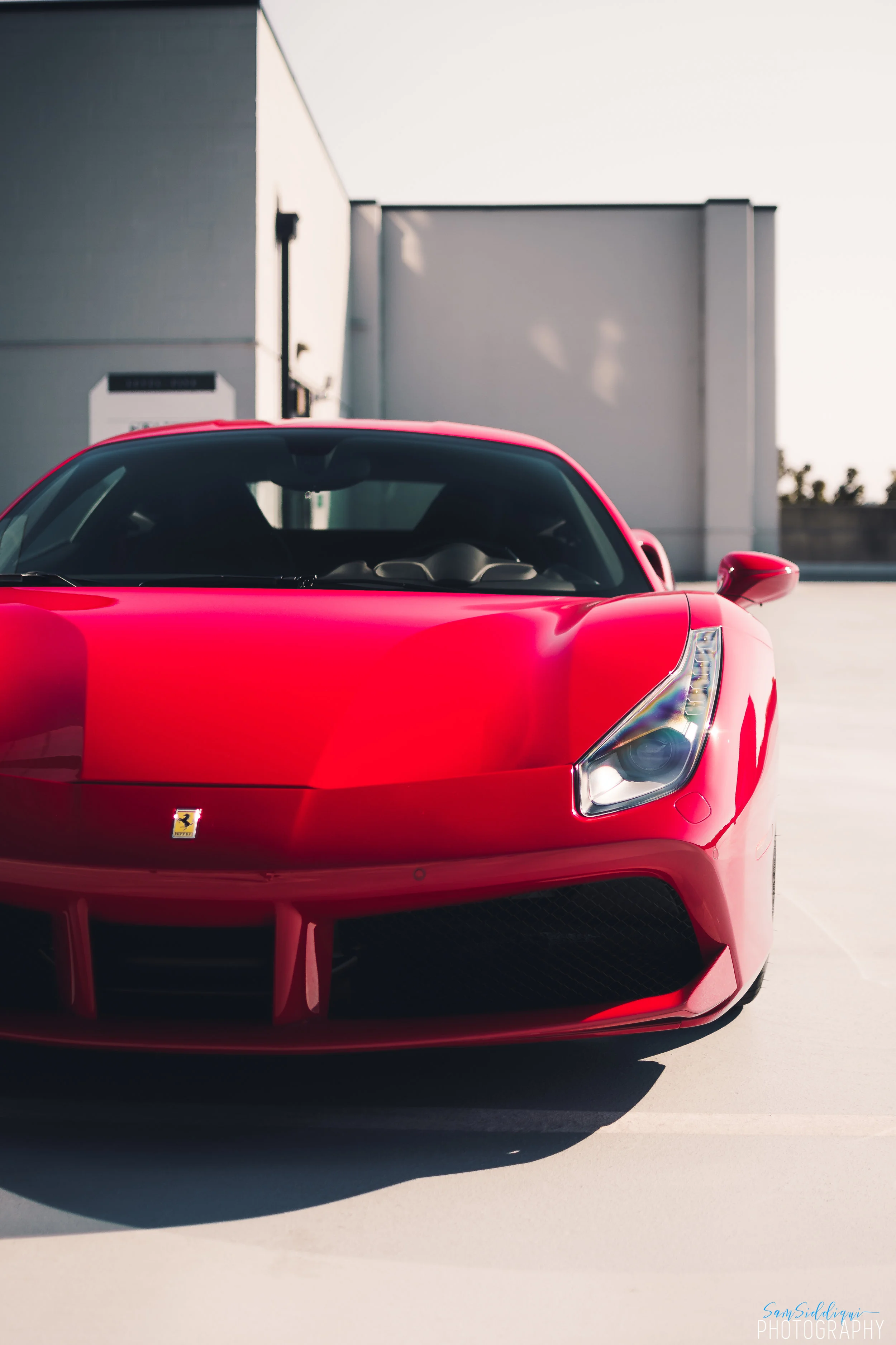 ferrari-488-gtb_43273657210_o.jpg