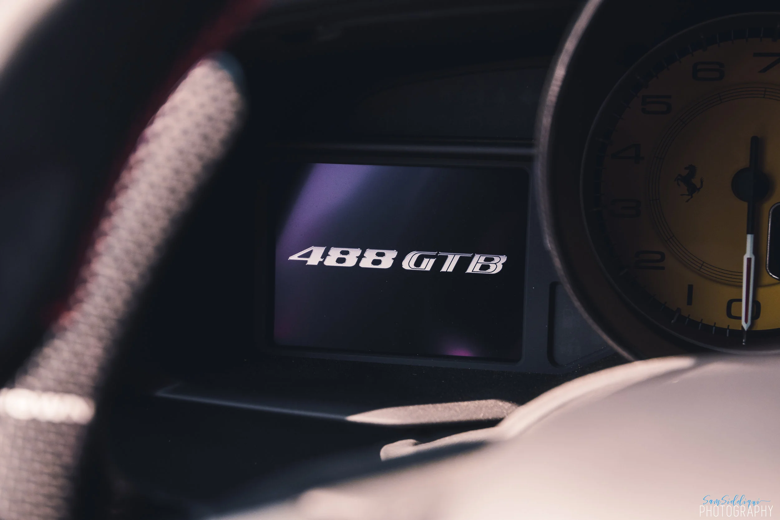 ferrari-488-gtb_45038541442_o.jpg