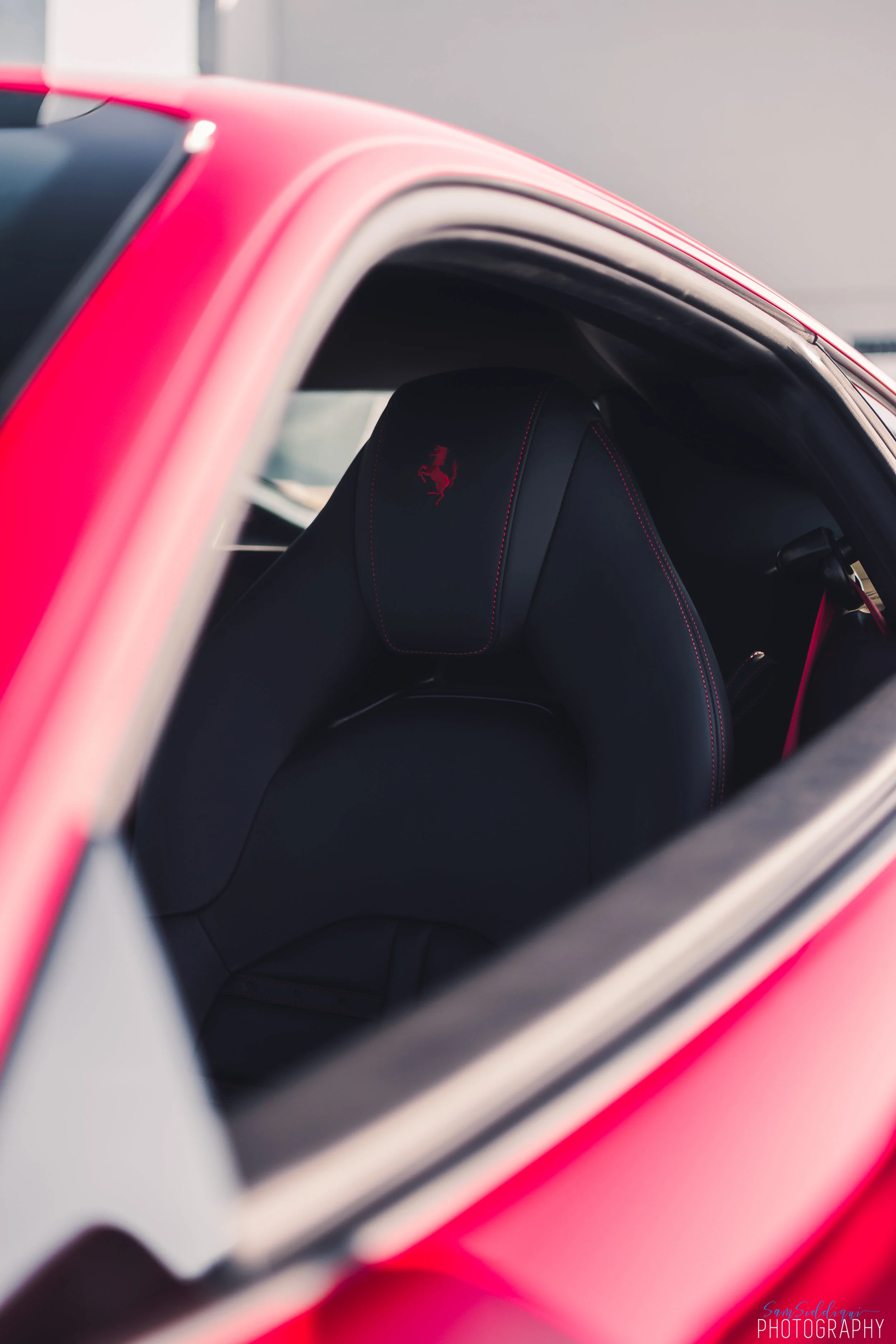ferrari-488-gtb_45087006321_o.jpg