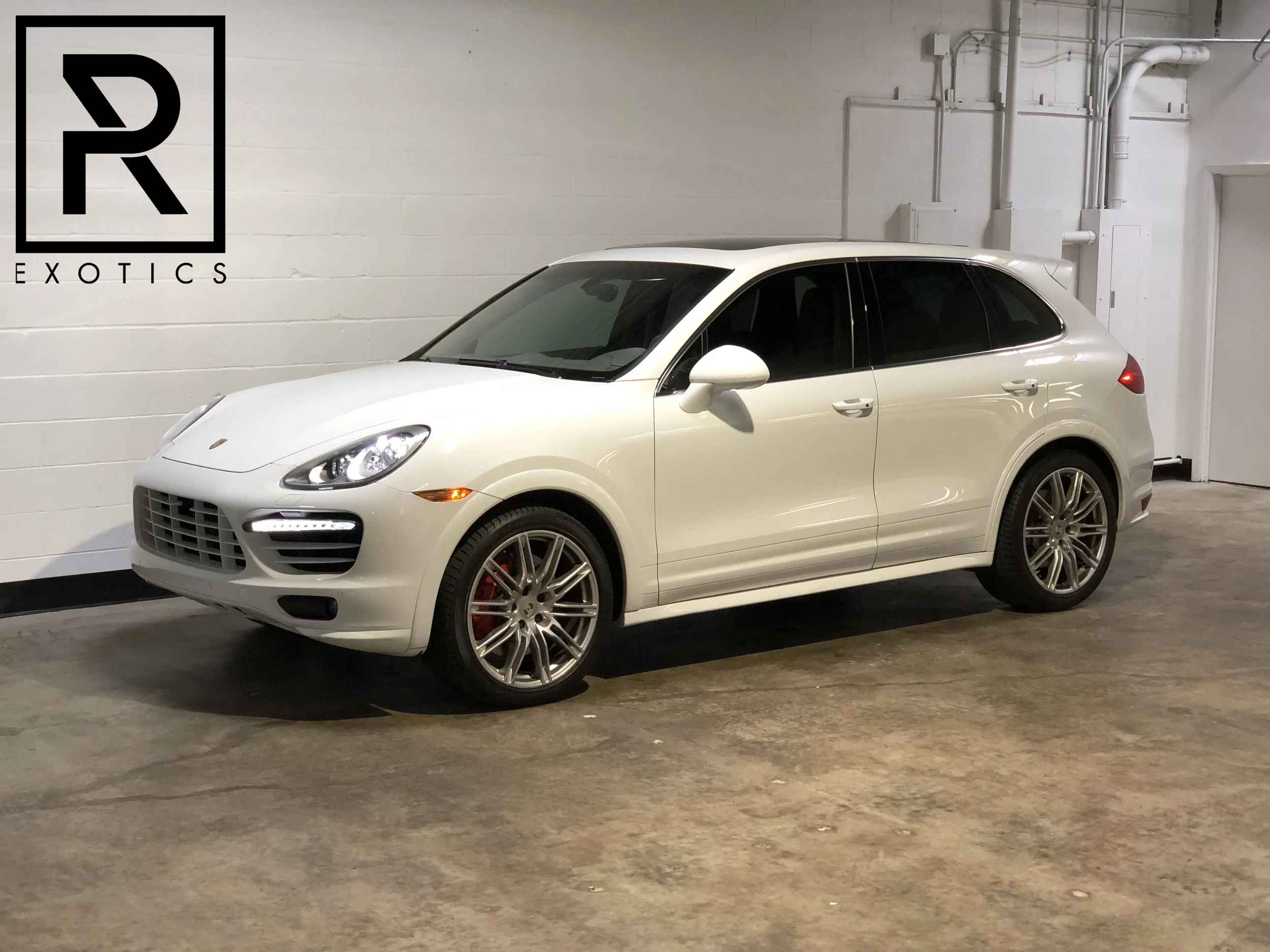 Porsche Cayenne Turbo Thumbnail.jpg
