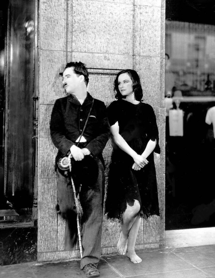 Chaplin and Paulette Goddard in Modern Times.