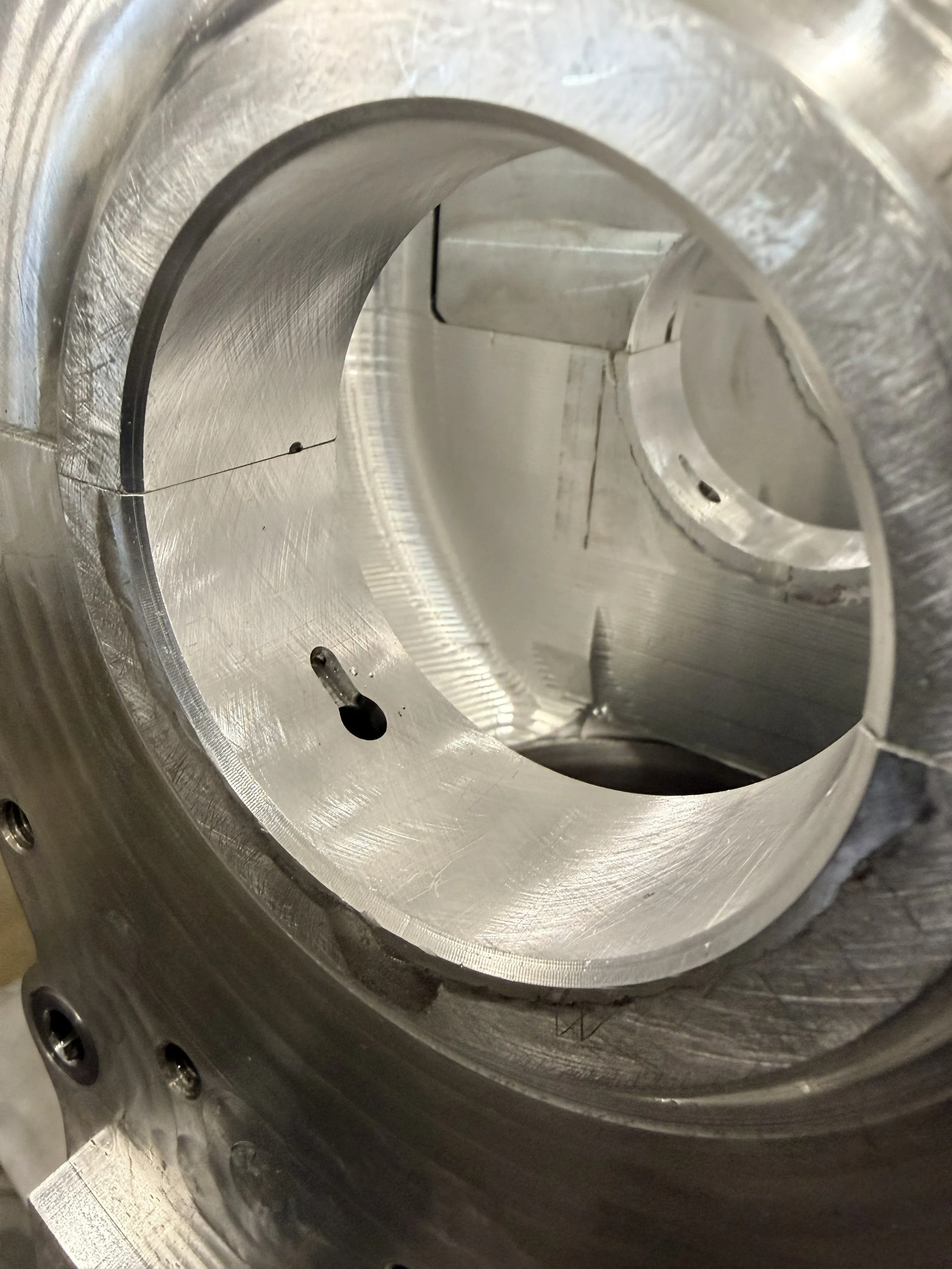 Line-honing av ett billet B230 block.