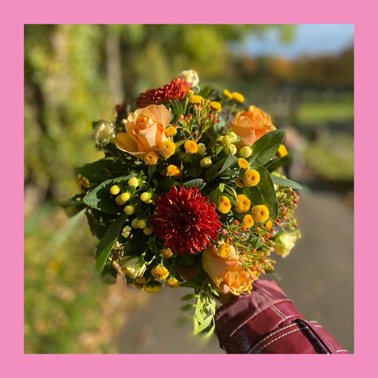 Mini Grave Posy £45