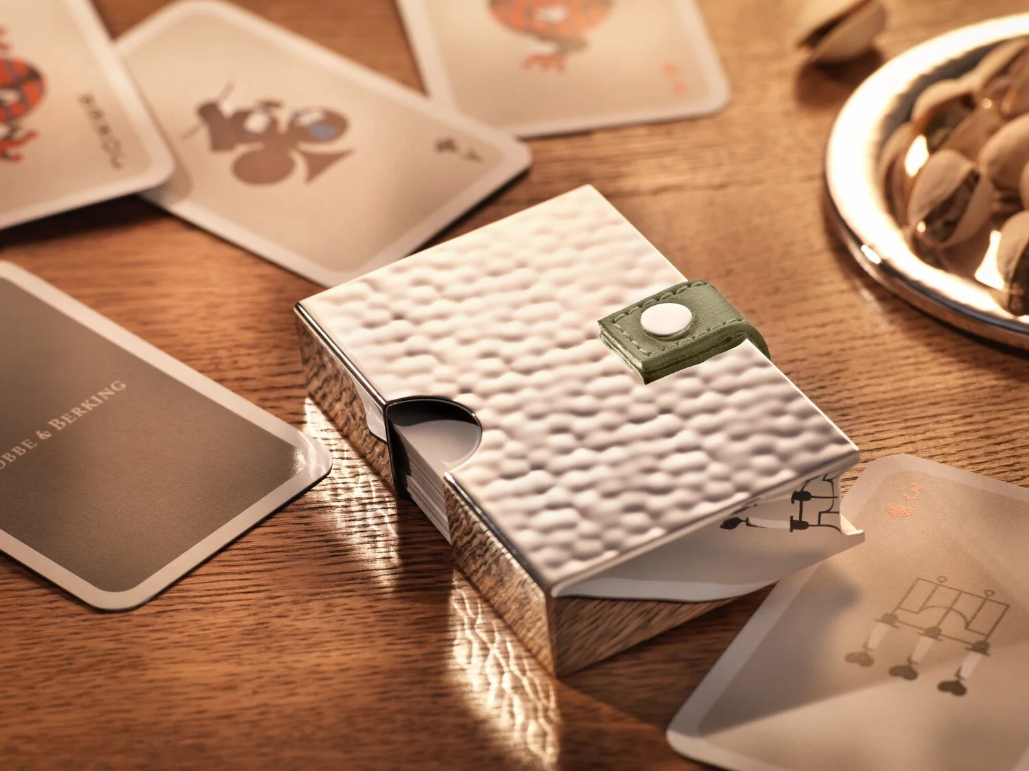 Spielkartenetui_Playing Card Holder.jpg