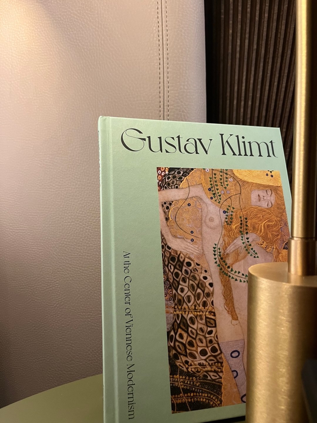 A little klimt...&auml;hhh I mean hint,
about the press trip I'm currently on 👩🏽&zwj;💻 
for @seazentravel...

Can you guess where I am?
A little summary of it soon ✨

MANUSCRIPT
TEXT. KONZEPT. IDEE.
FREELANCE CREATIVE
COPYWRITER
TRAVEL AUTHOR

#ma