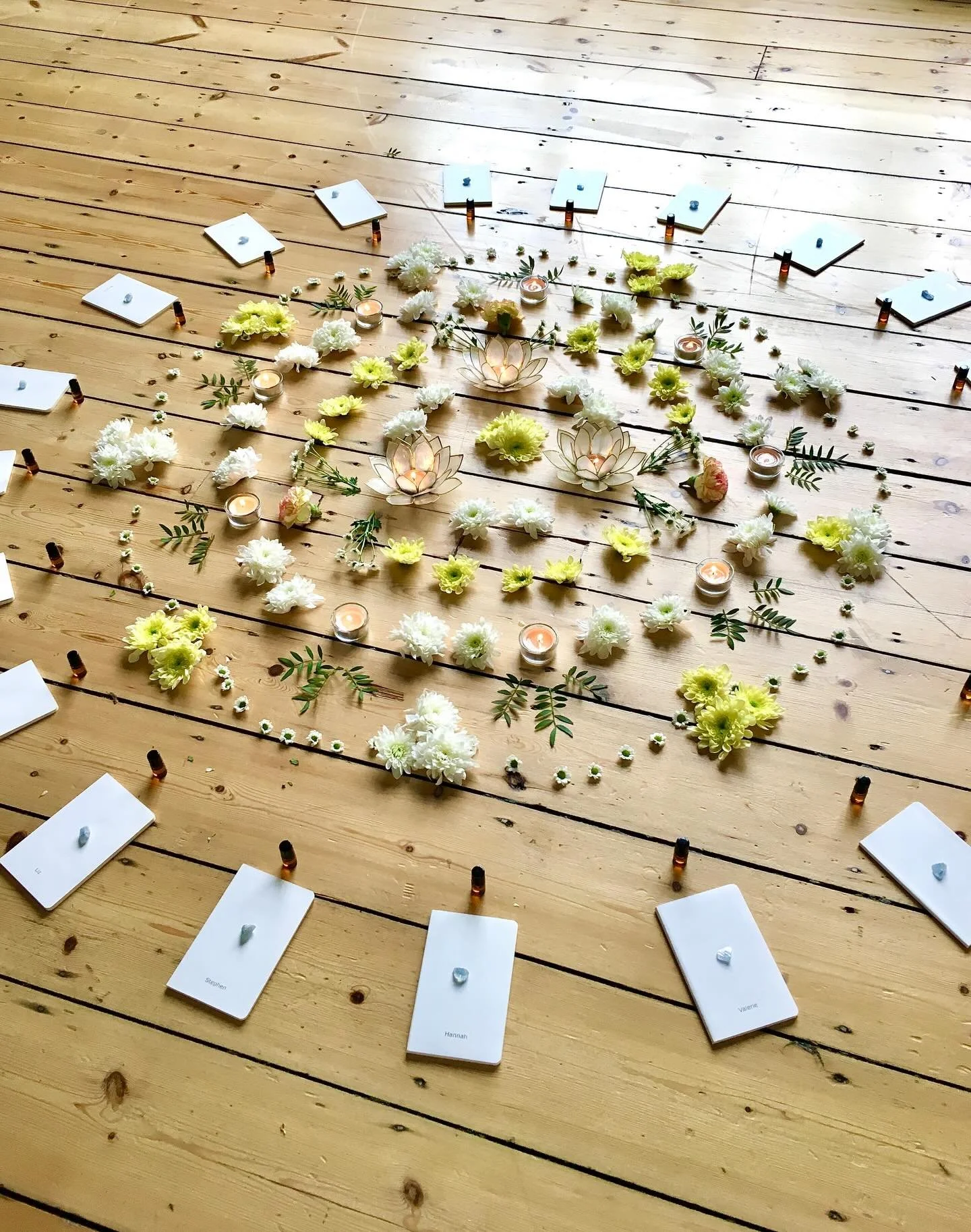 There was never going to be the right time to share these words. 

2016 was the birth of Pause Place. 

The three words arose- love, presence and connection and the idea was quite simple- a group of people sitting in a circle with no sense of learnin