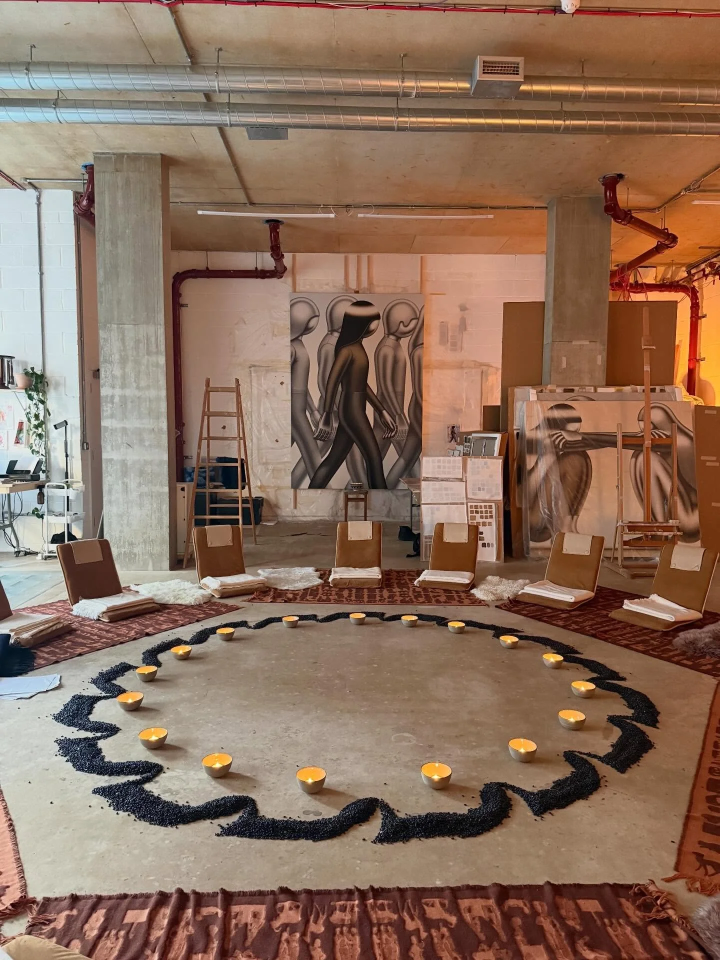 Love opens every door ✨✨✨
.
.
.
The build up to this weekend was particularly tortuous. 

I donʼt know why it is always such an initiation to step into the circle of love&hellip;.

Perhaps it was the Dazzling Darkness that created some kind of intern