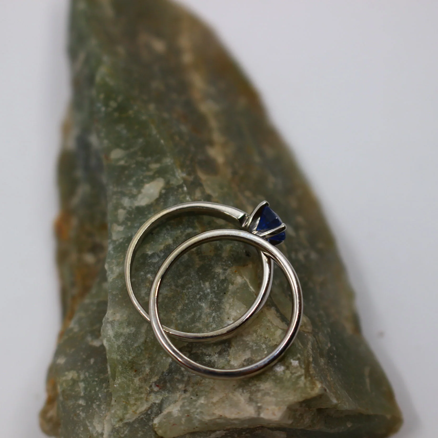 CeylonSapphireRing+%281%29.jpg