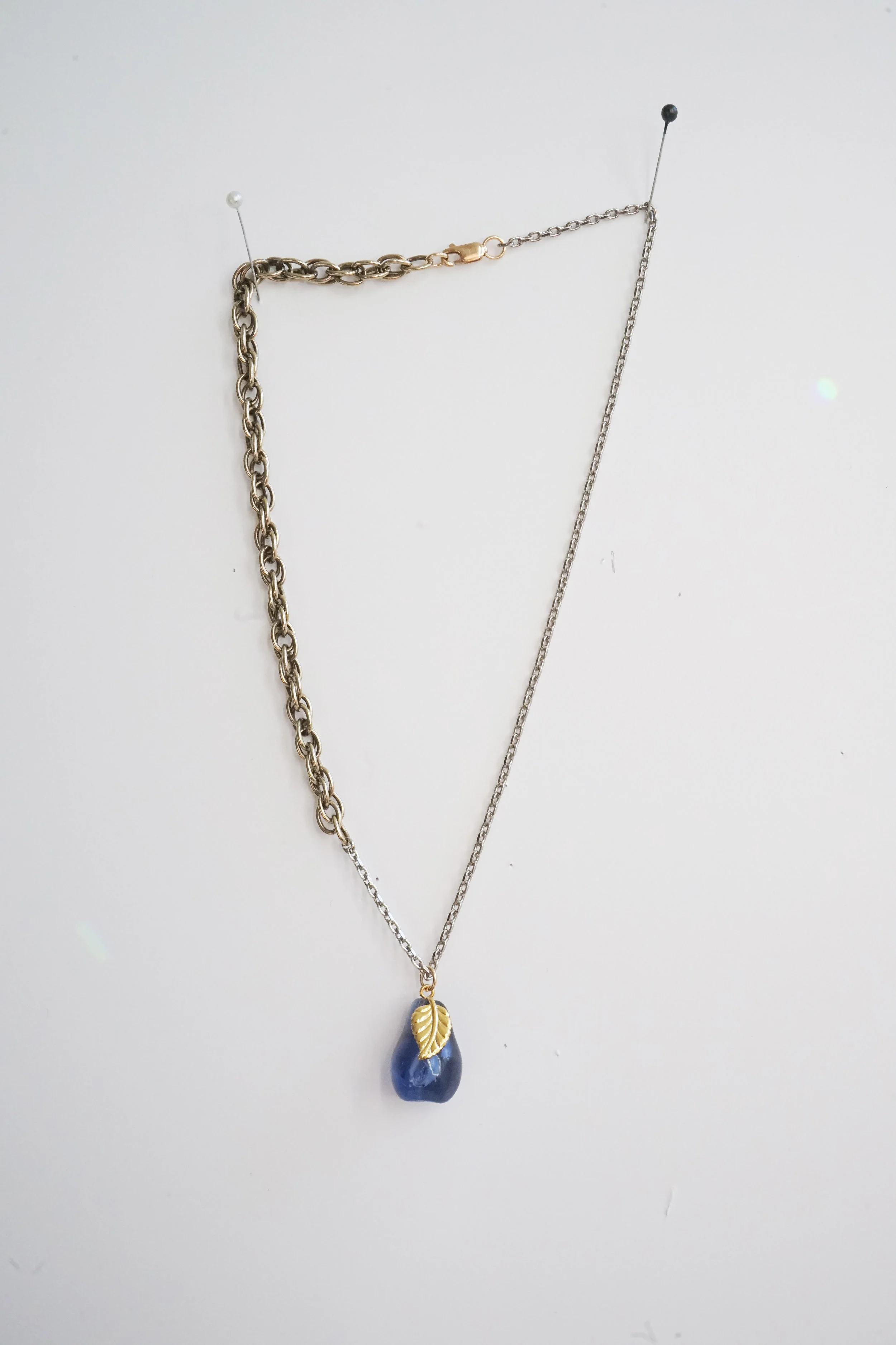 collier E.jpg